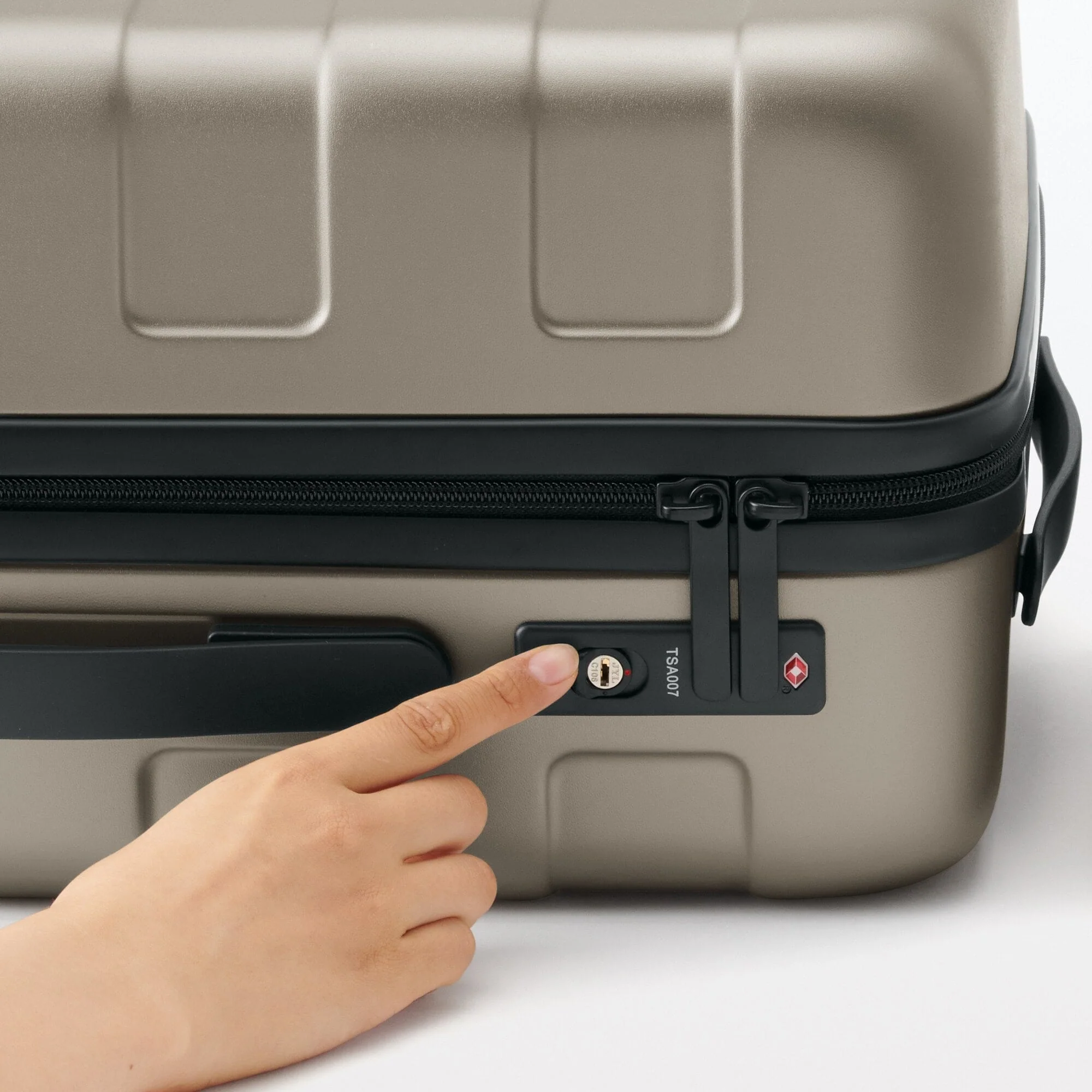 Adjustable Handle Hard Shell Suitcase 36L | Carry-On - Image 34