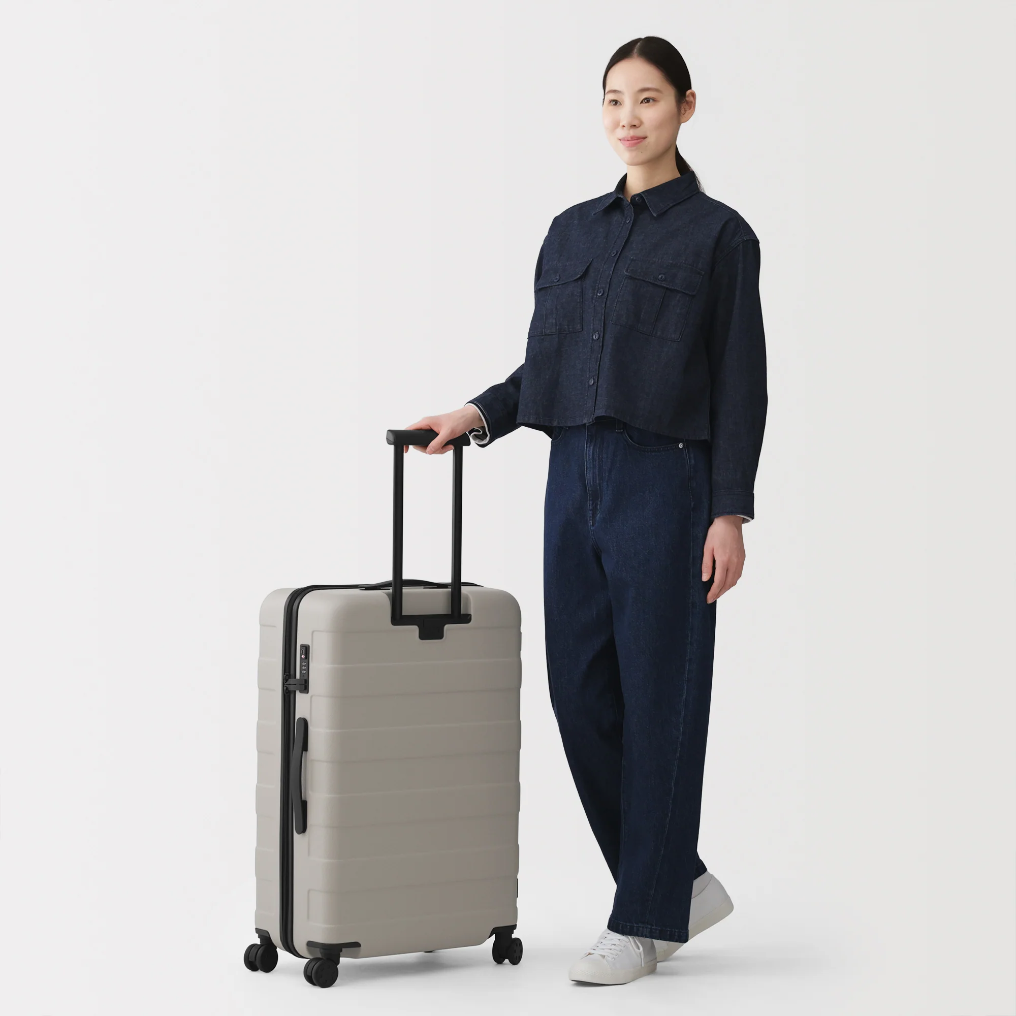 Hard Shell Suitcase 75L | Check-In - Image 70