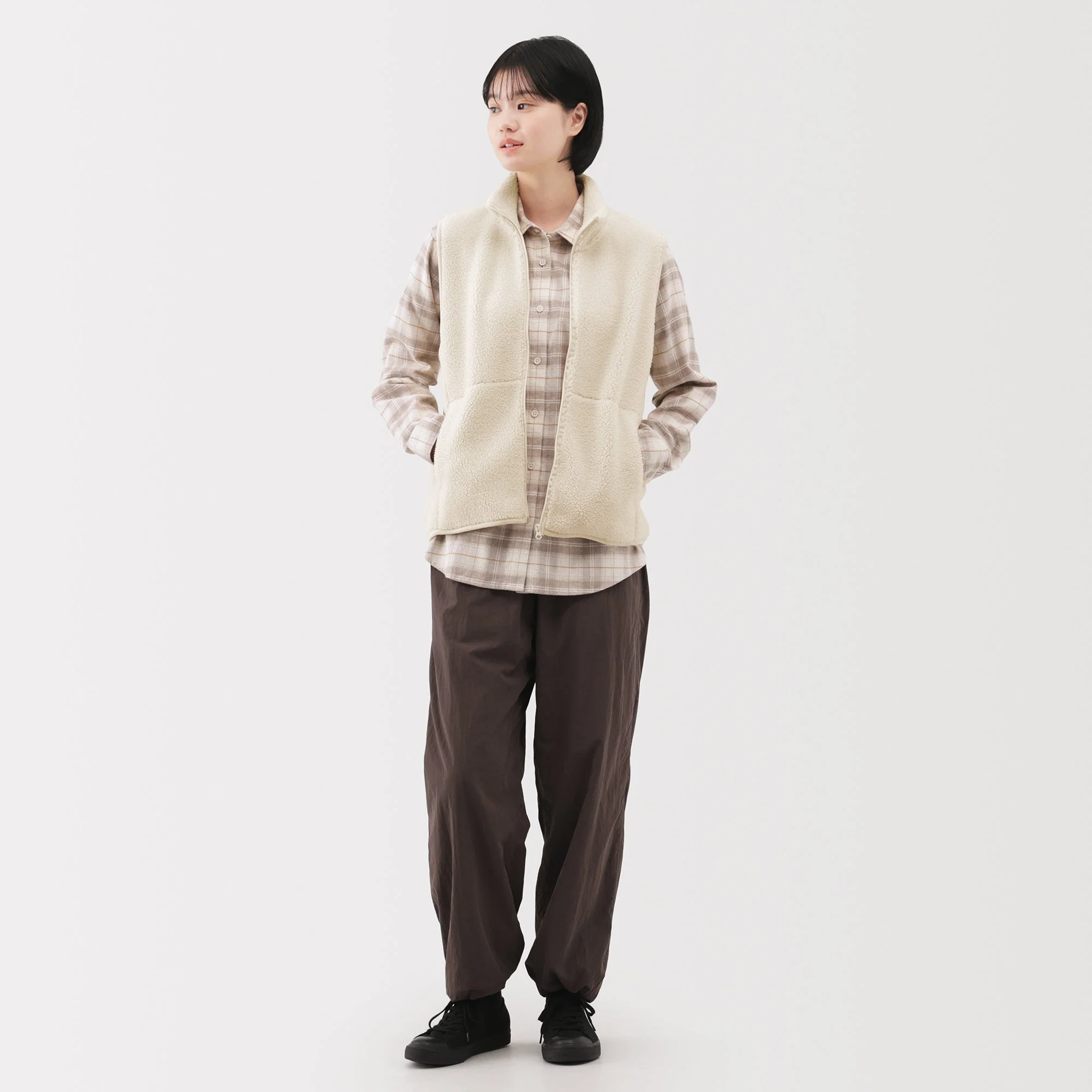 Boa Fleece Vest - Image 12