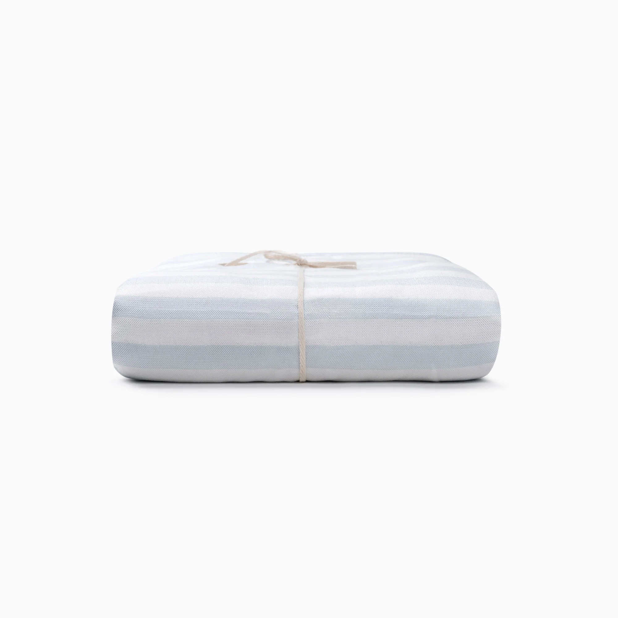 Cool and Soft Double Sided Woven Blanket - Image 3
