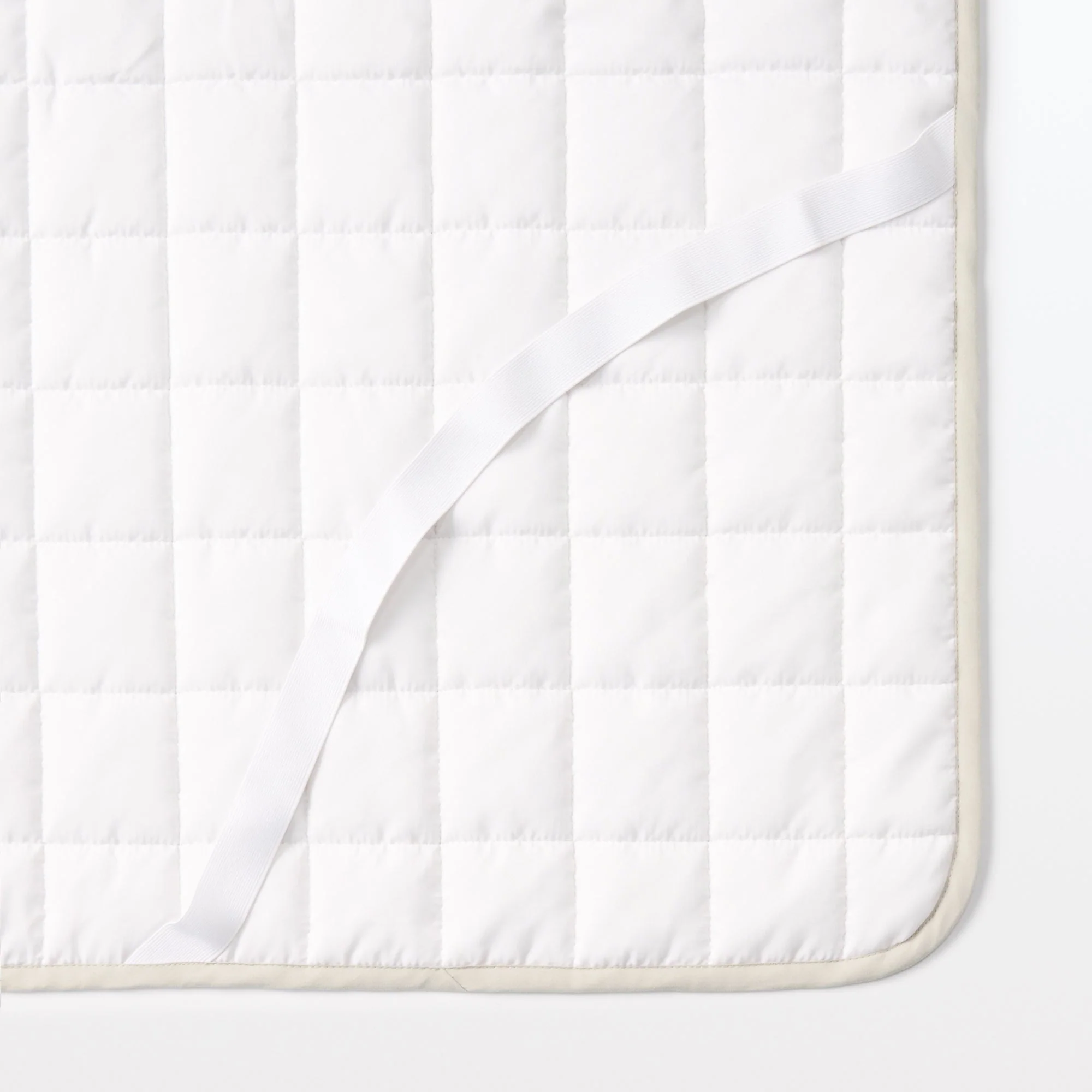 Cool Touch Quilted Pad - Image 13
