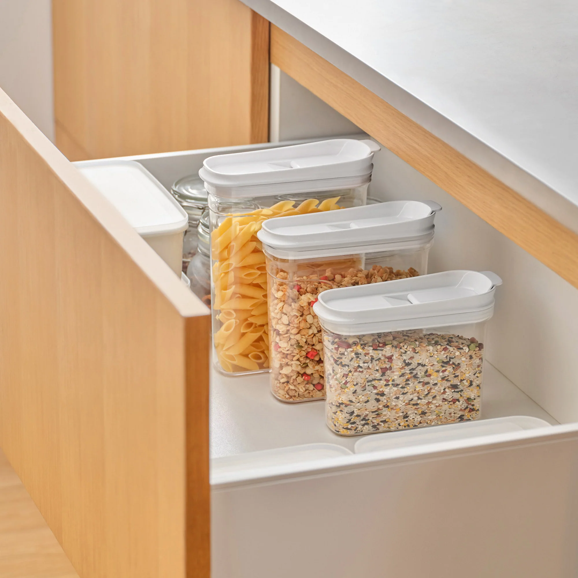 Flip-Top Food Storage Container (1.3 L) - Image 13