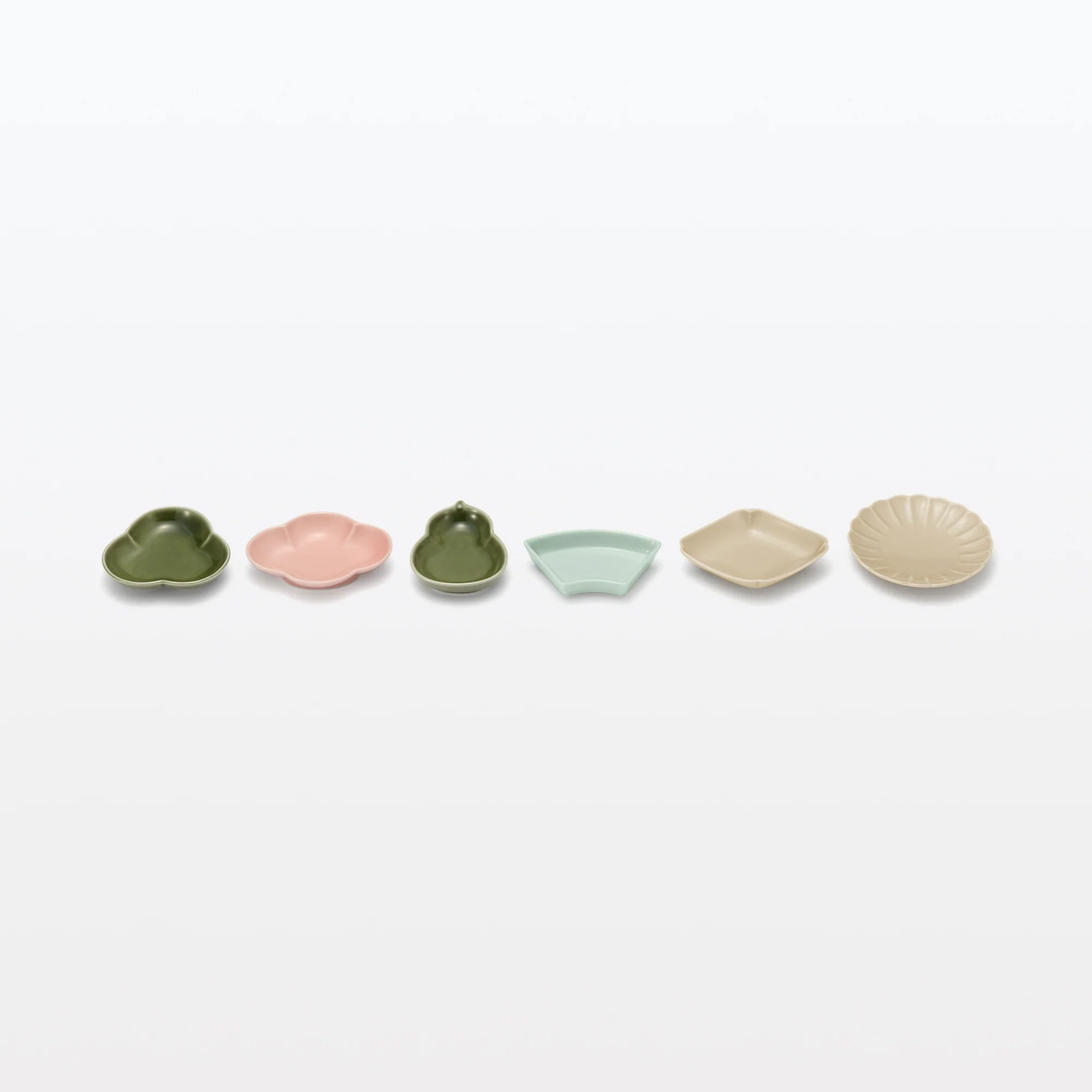 Hasami Ware Lucky Small Plate - Gourd - Pine Green - Image 7