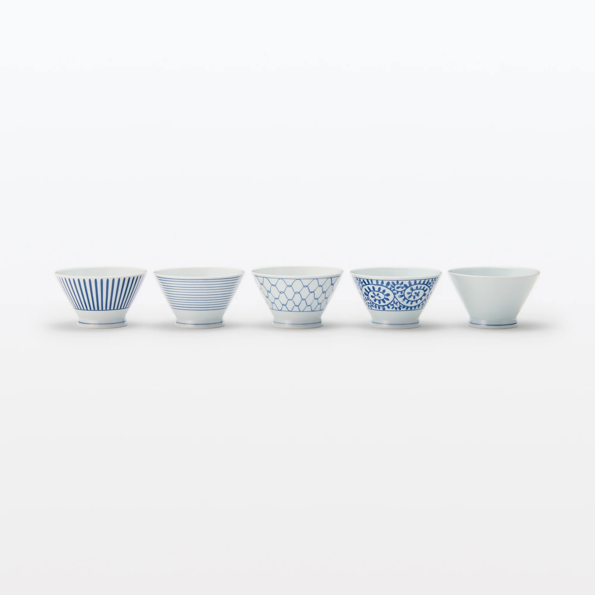 Hasami Ware Rice Bowl - Arabesque Pattern - Large - Image 8