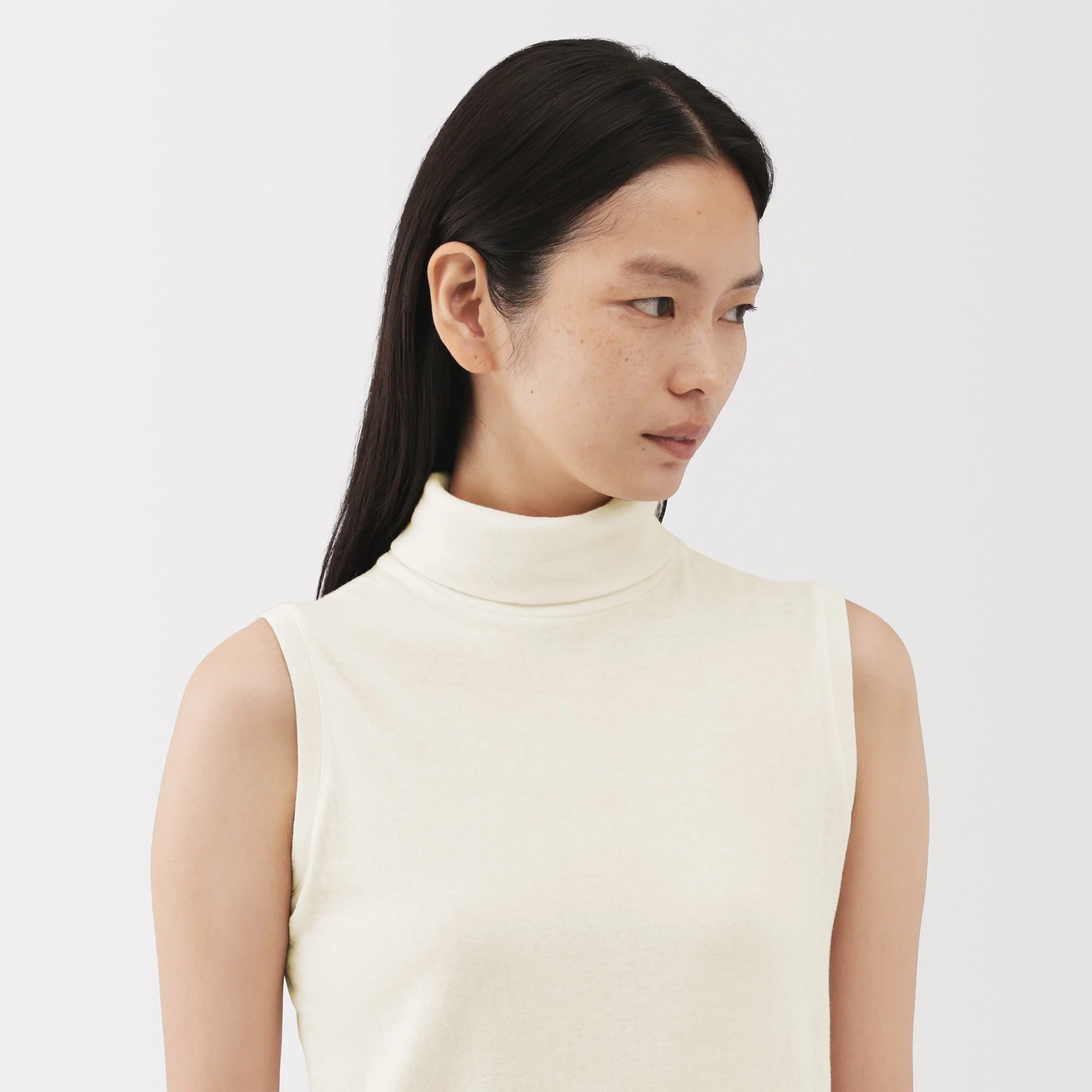 Labo Cotton Cashmere Turtleneck T-Shirt - Image 16