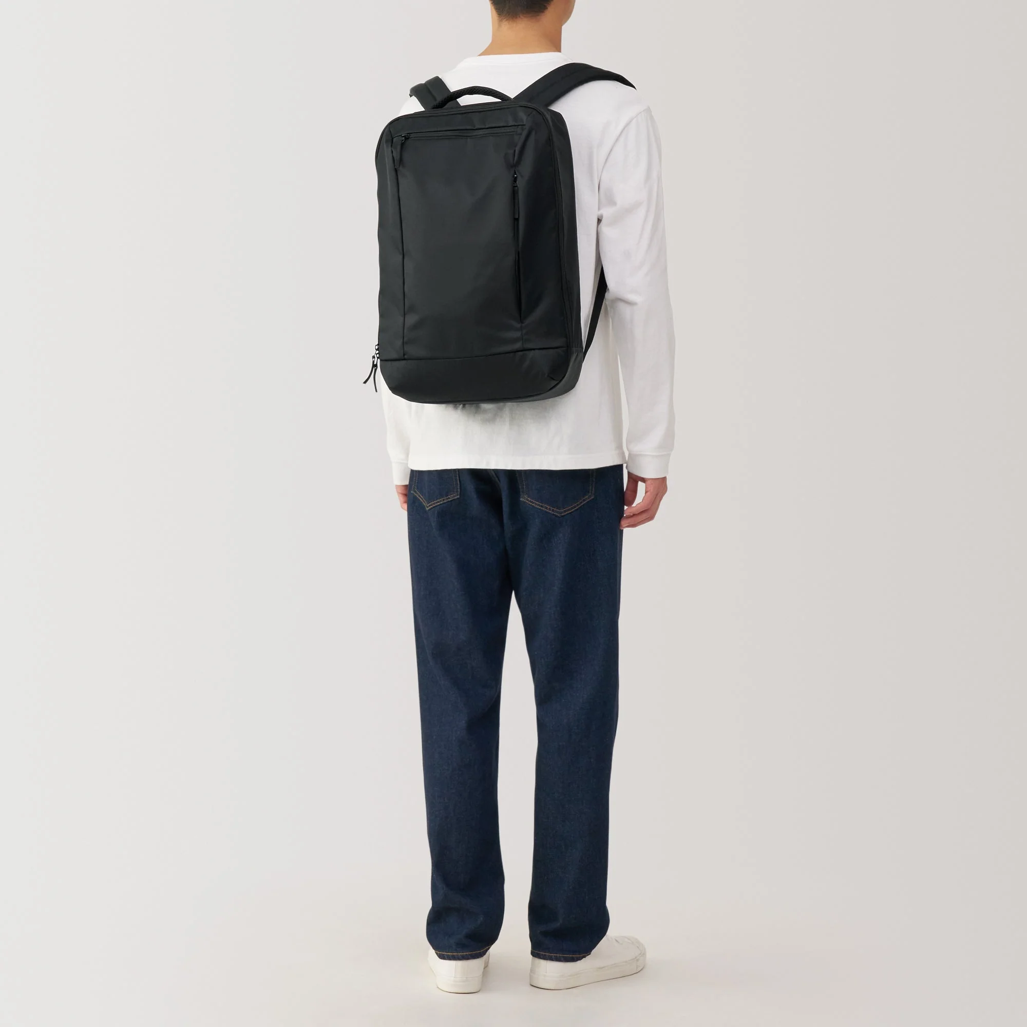 Less Tiring Backpack for Business - Image 4