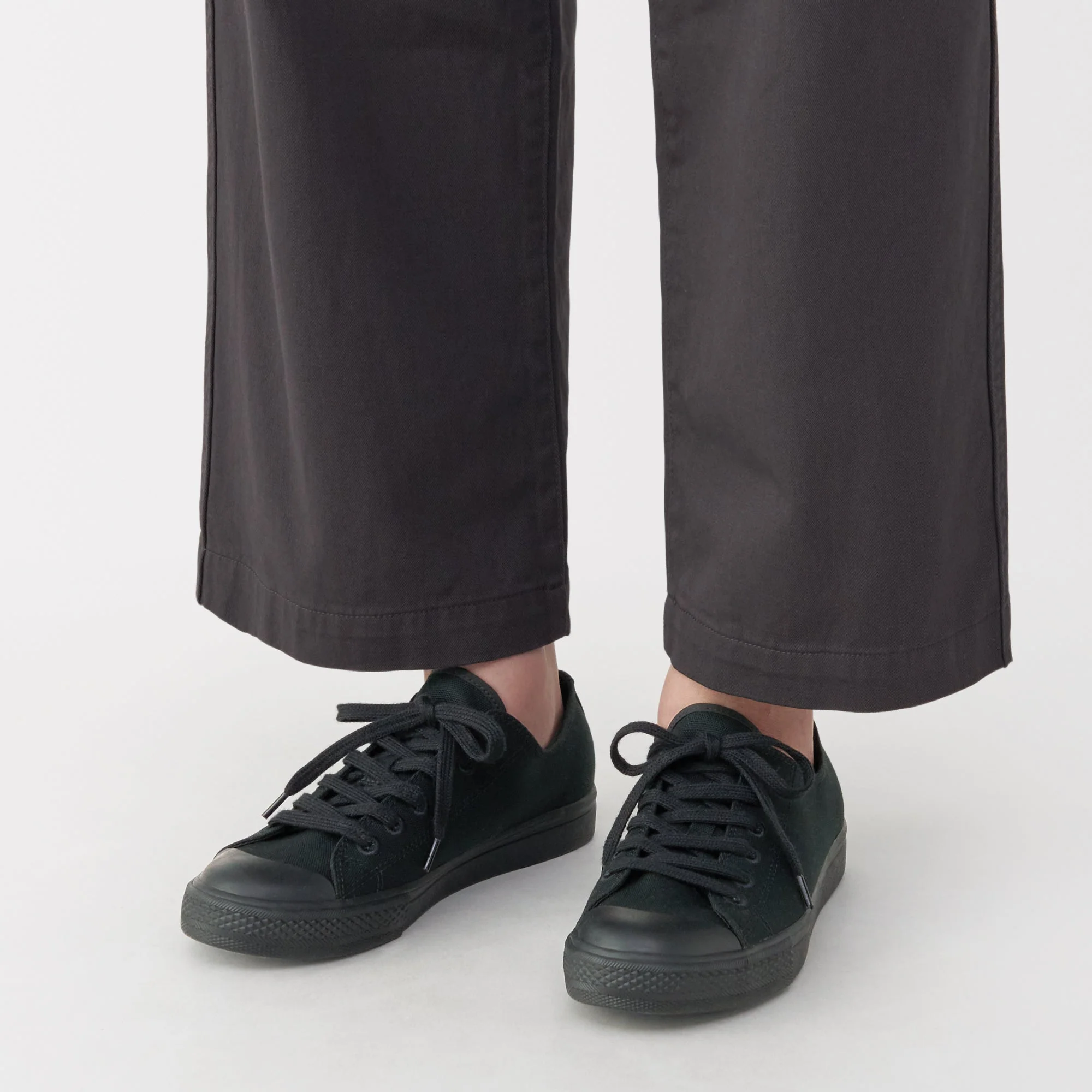 Less Tiring Sneakers - Black Pattern - Image 12