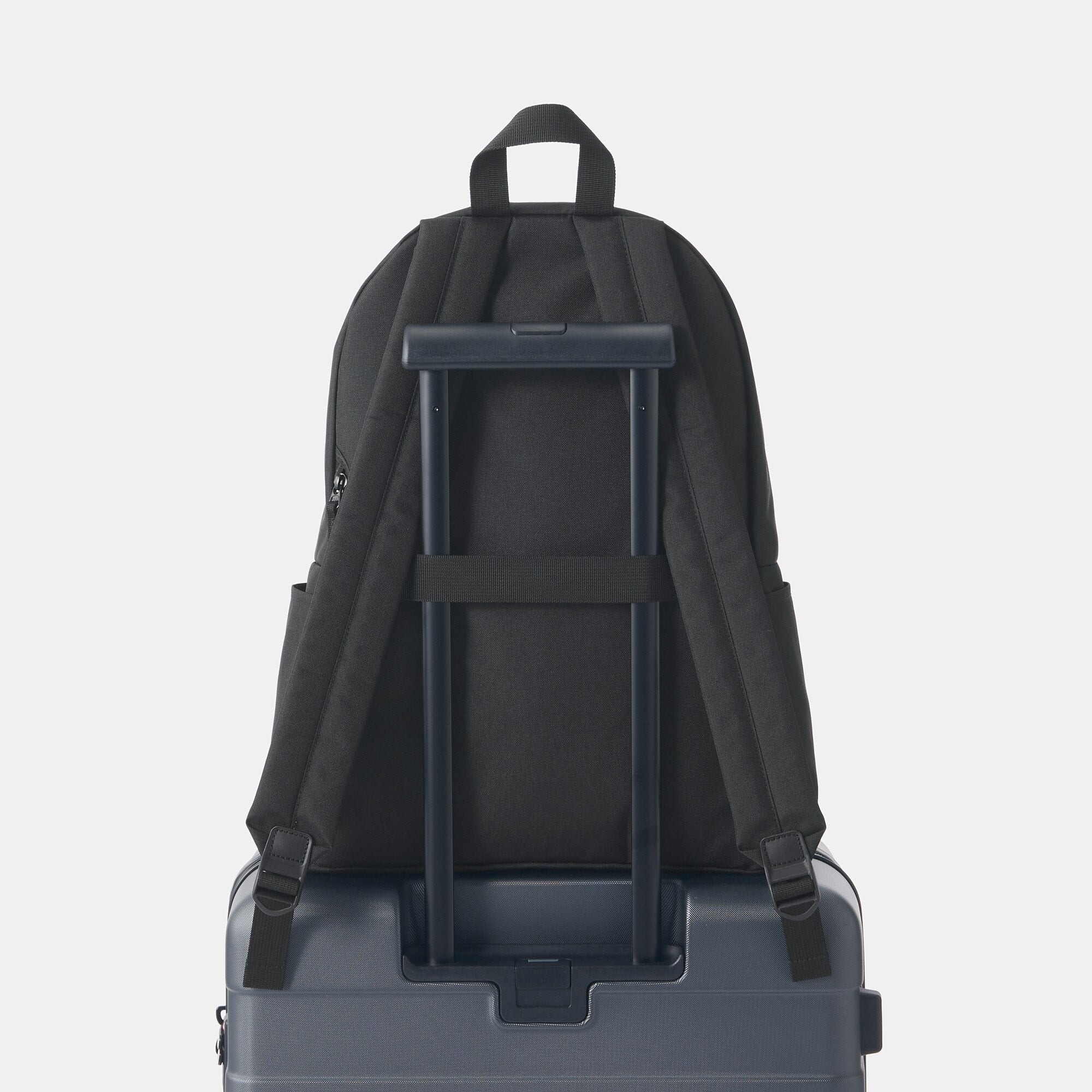 Less Tiring Water Repellent Backpack - Image 26