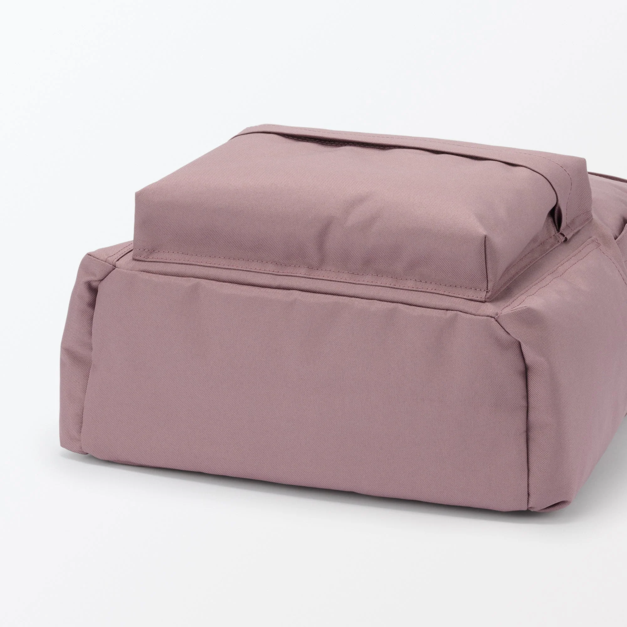 Less Tiring Water Repellent Backpack - Image 7