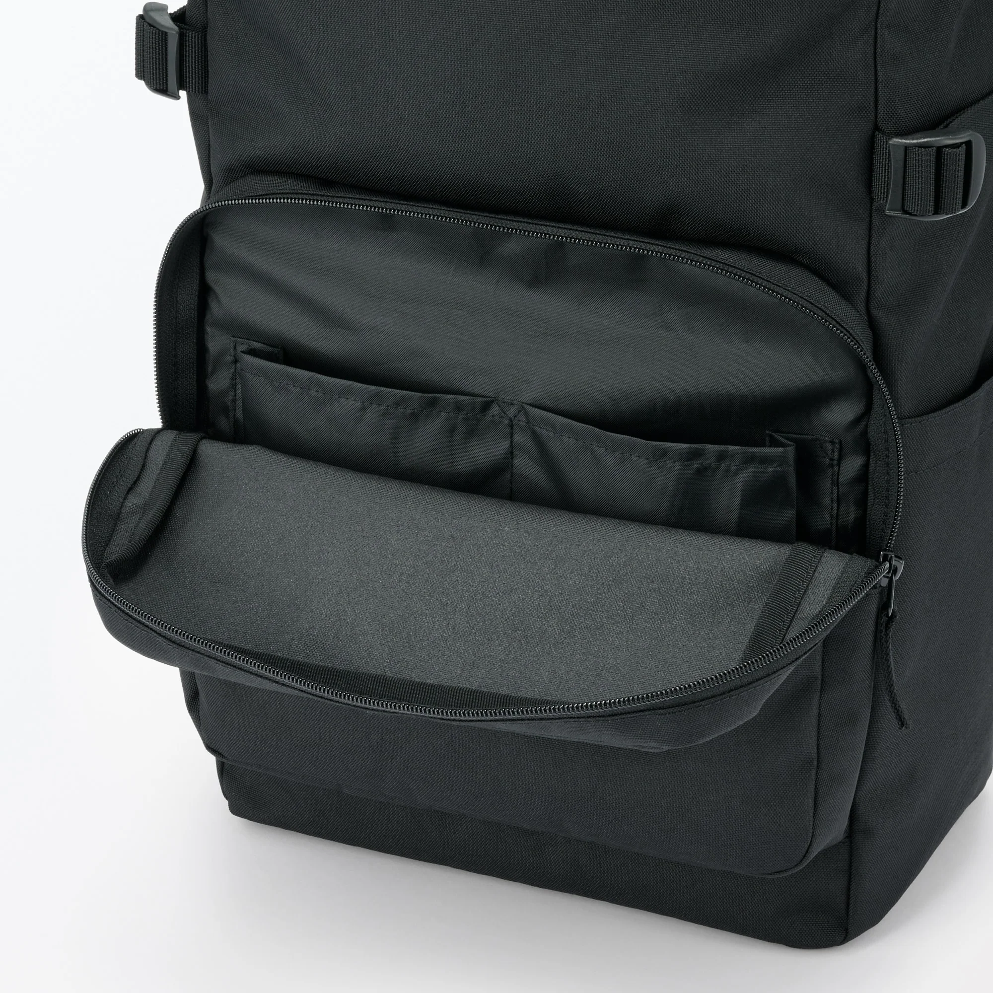 Less Tiring Water Repellent Toploader Backpack - Image 11