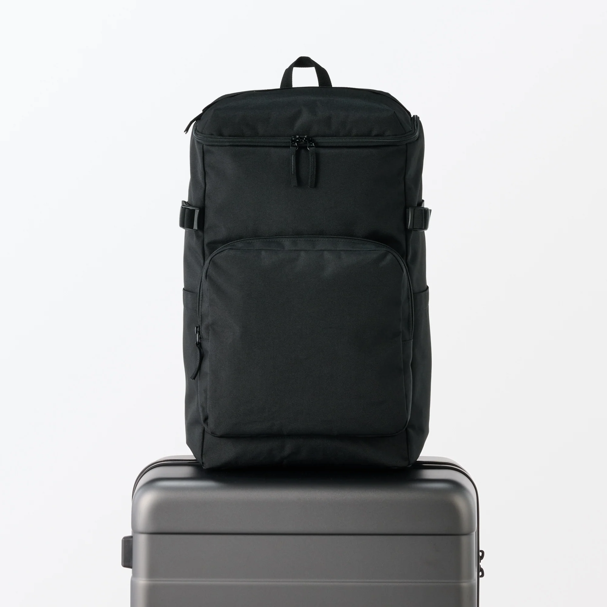 Less Tiring Water Repellent Toploader Backpack - Image 15