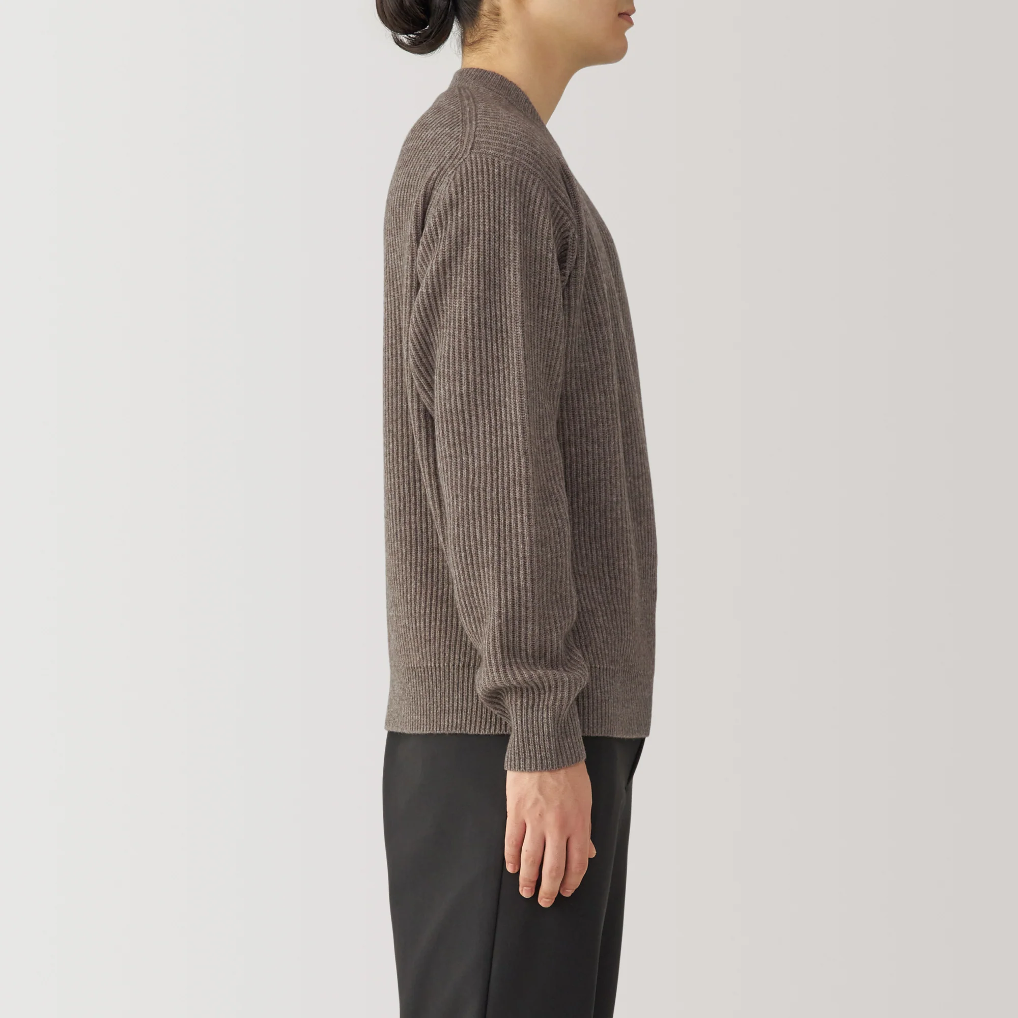 Men's Yak Wool Ribbed Crew Neck Sweater - Image 12