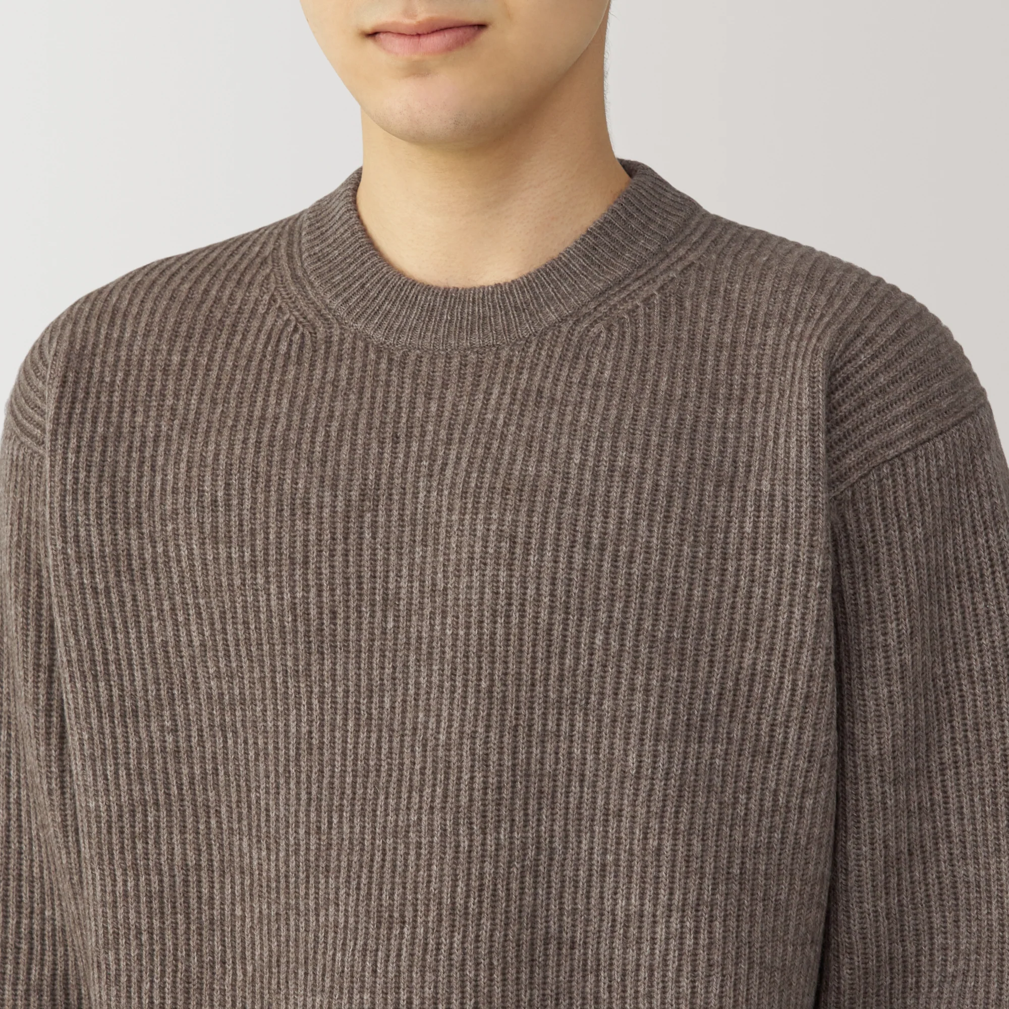 Men's Yak Wool Ribbed Crew Neck Sweater - Image 14