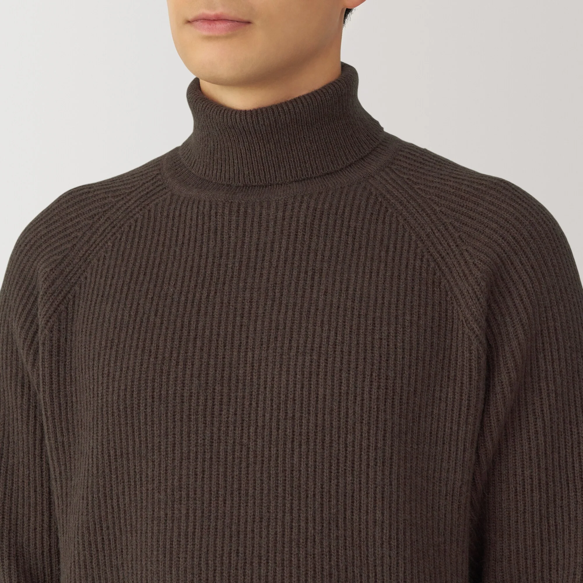 Men's Yak Wool Ribbed Turtleneck Sweater - Image 7