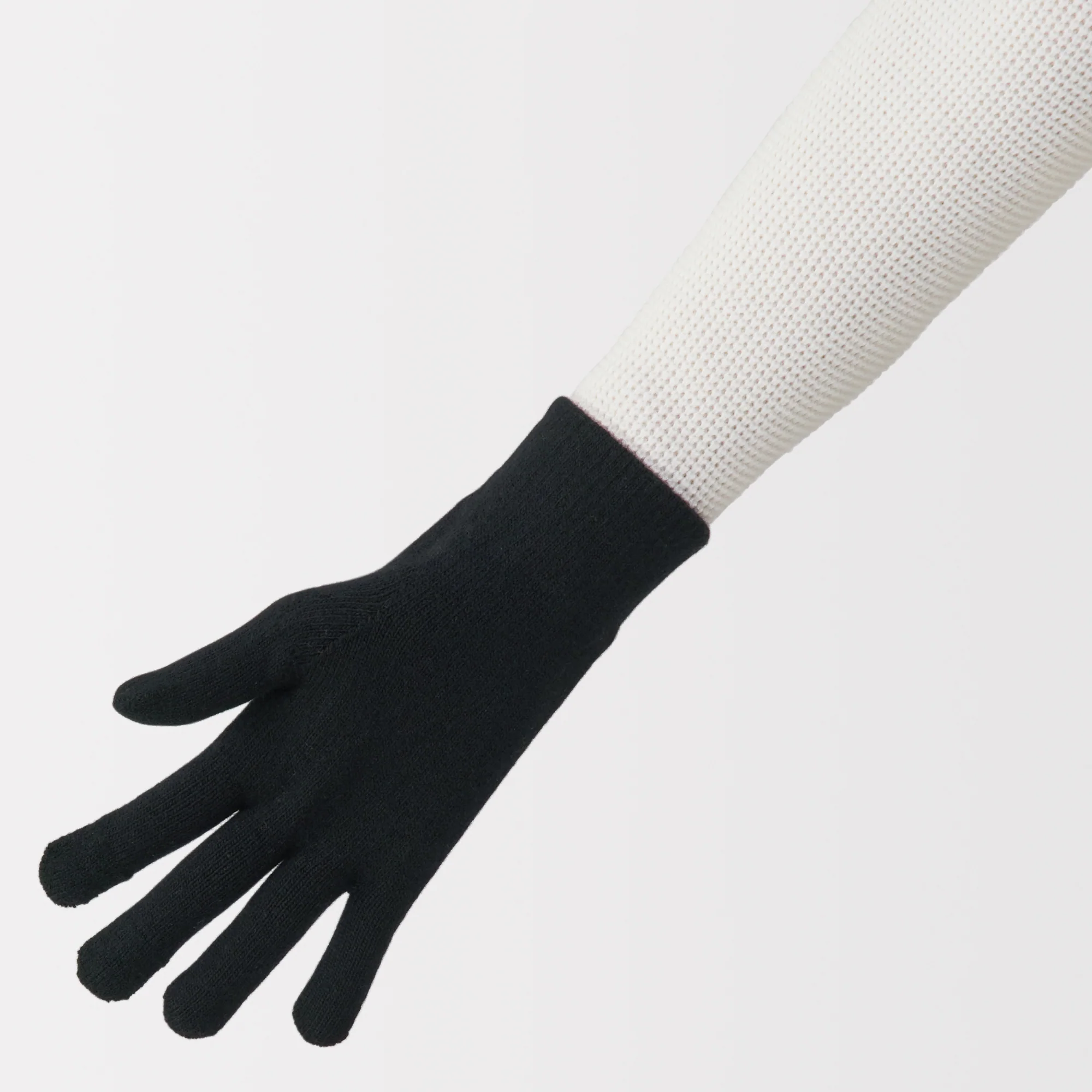 Merino Wool Blend Touchscreen Gloves - Image 15