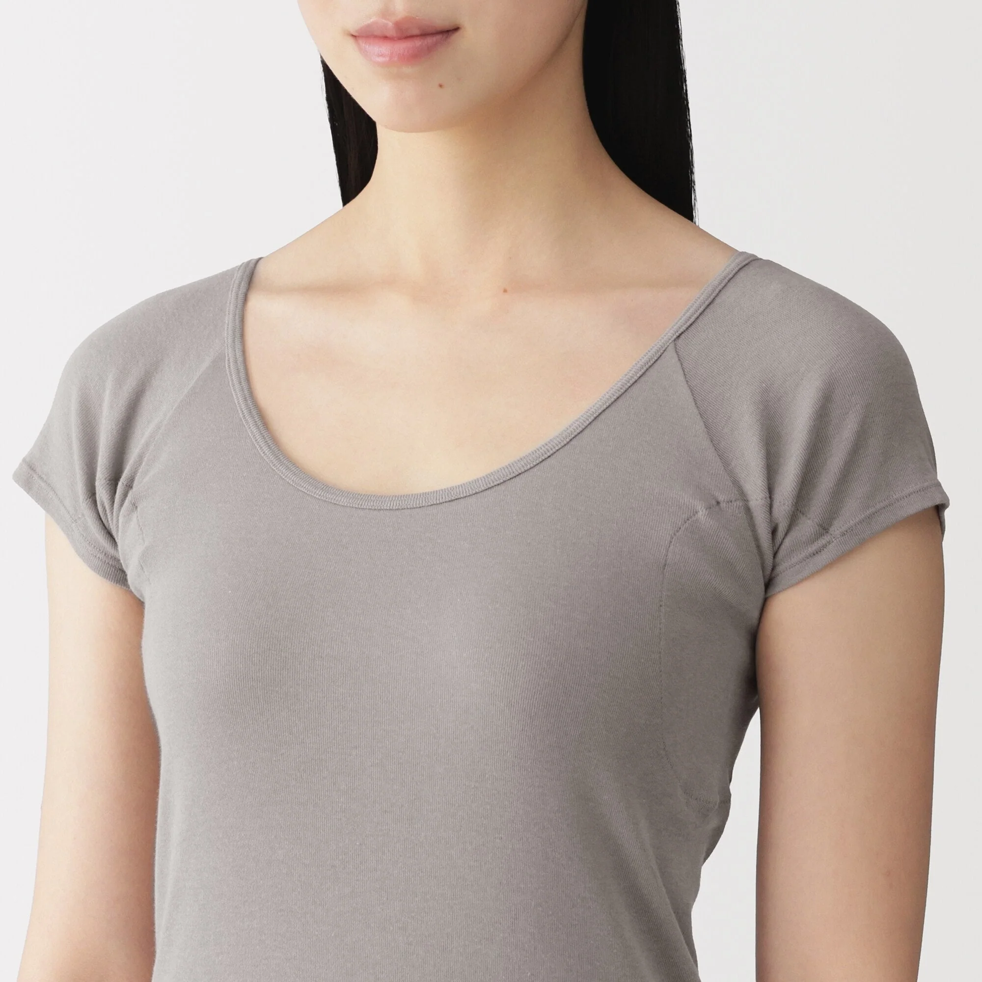 Moisture-Wicking Sweat Pad T-Shirt - Image 7