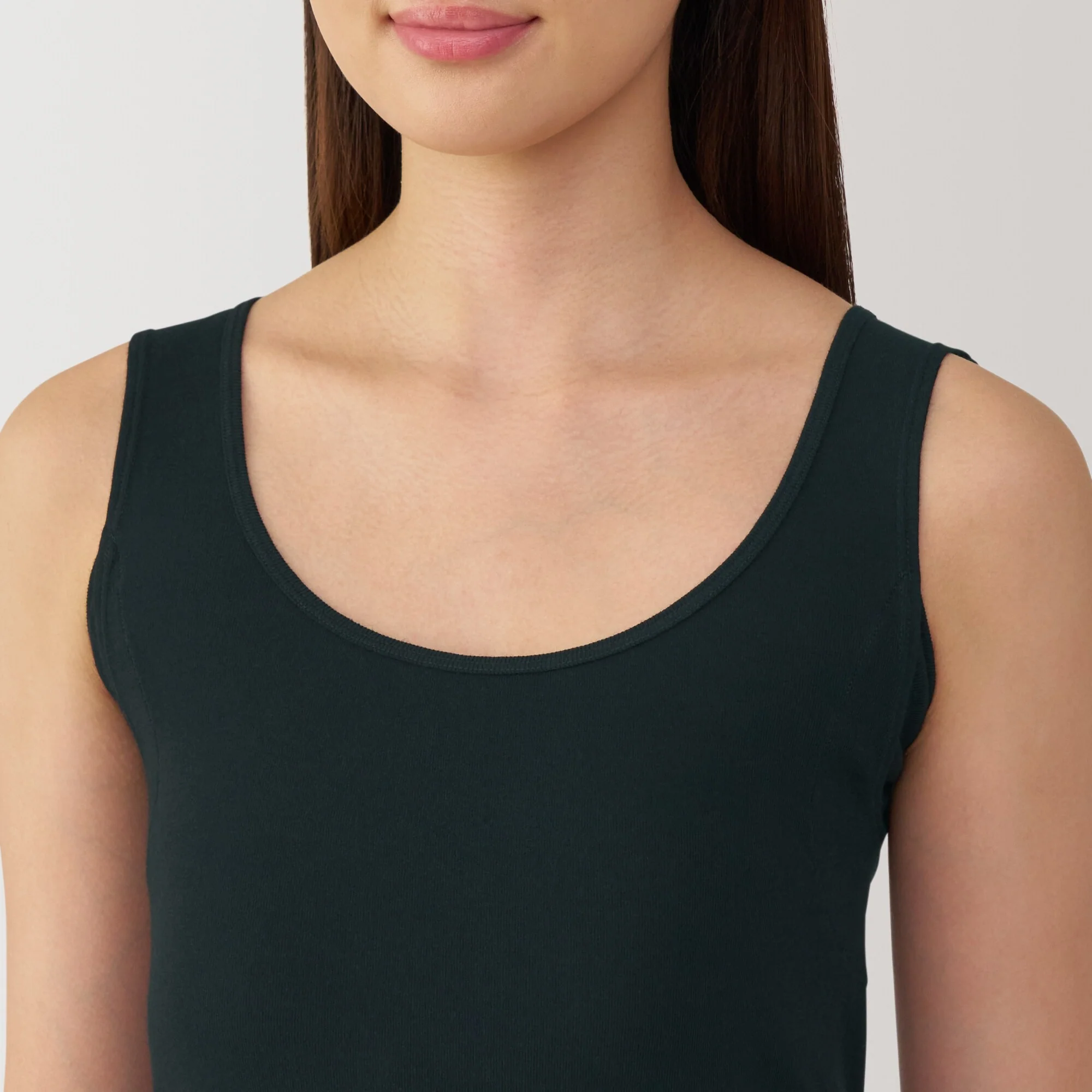 Moisture-Wicking Sweat Pad Tank Top - Image 7