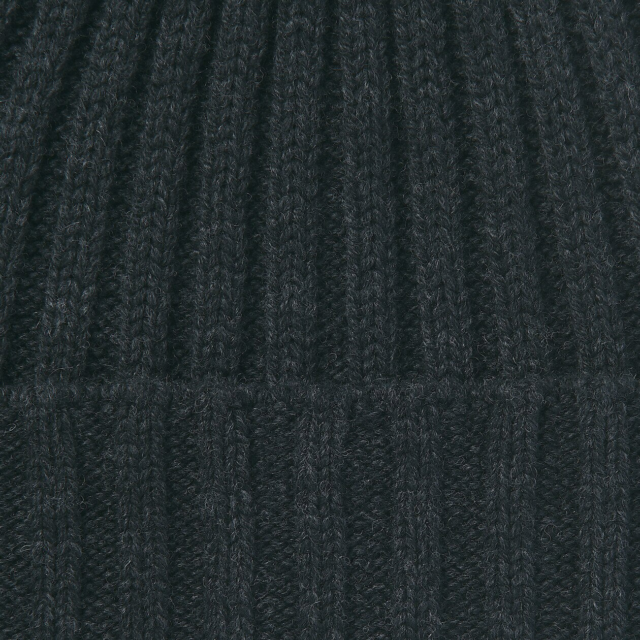 Non-Itchy Ribbed Beanie - Image 6