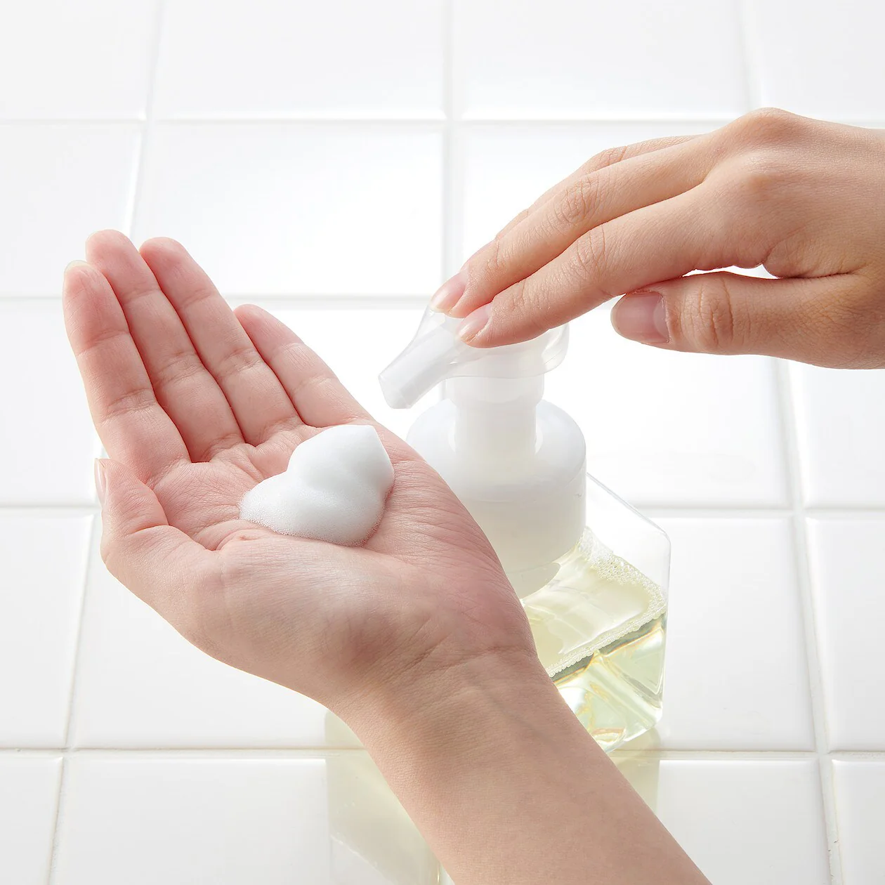 PET Refill Bottle Foam Type - Image 9