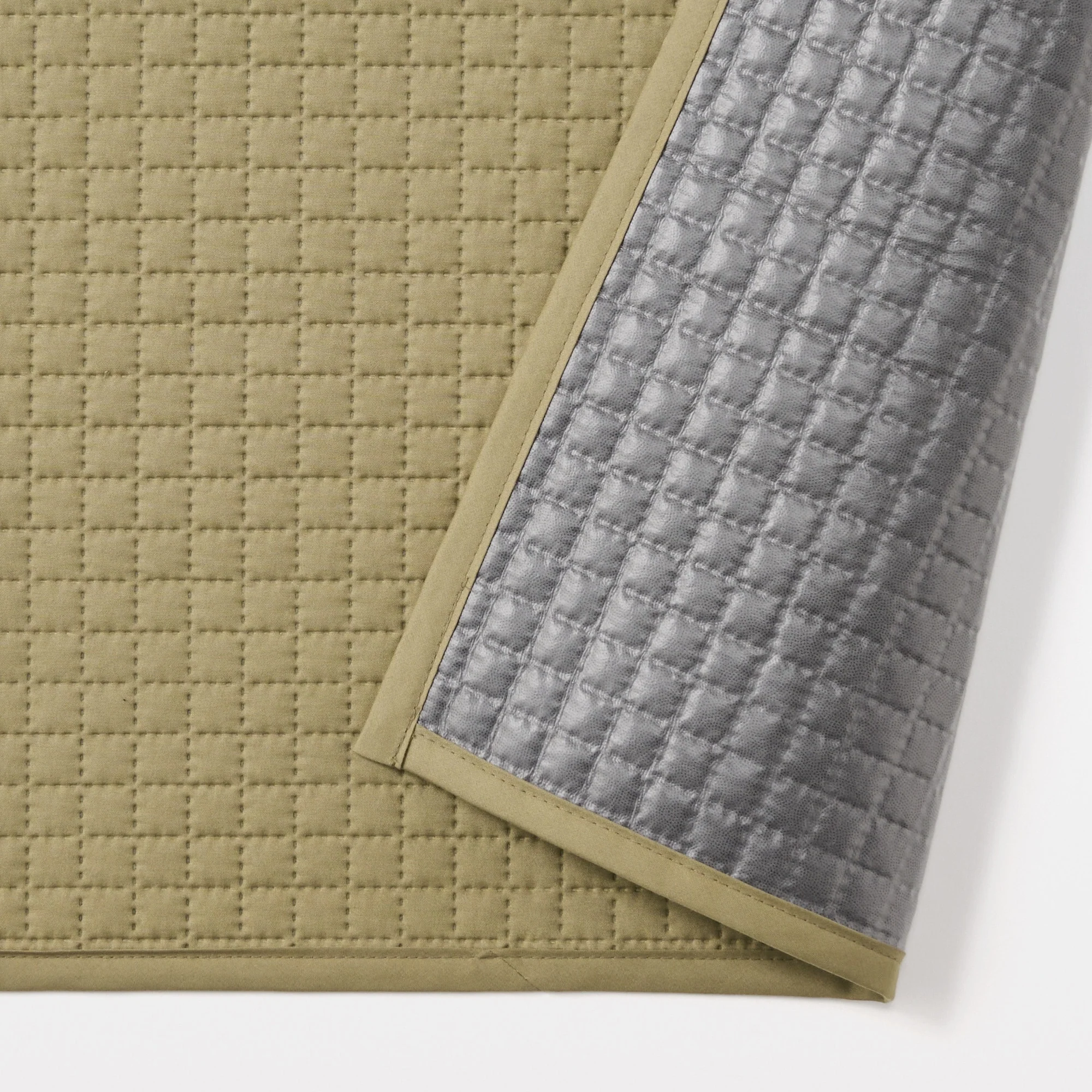 Quilted Picnic Blanket (90 x 180 cm) - Image 5
