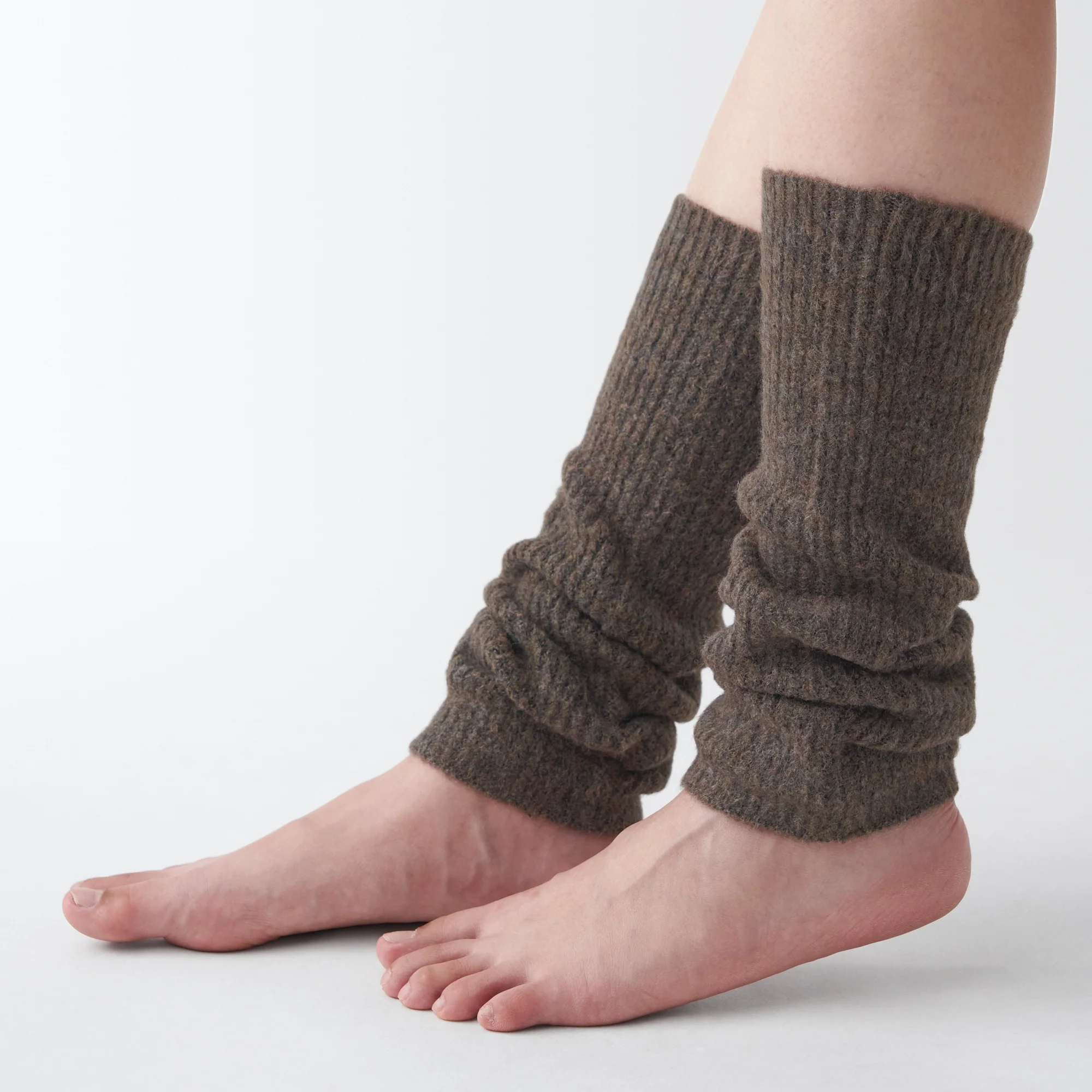 Recycled Polyester Blend Rib Arm & Leg Warmers - Image 12