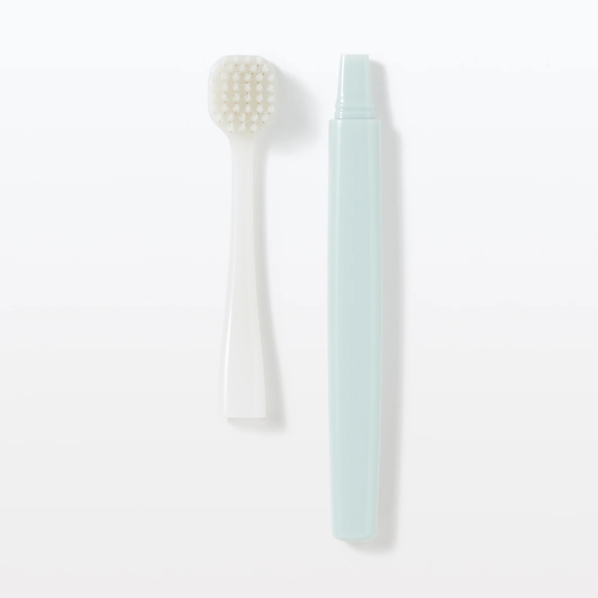 Replaceable Head Wide Soft Toothbrush - Blue - Image 2