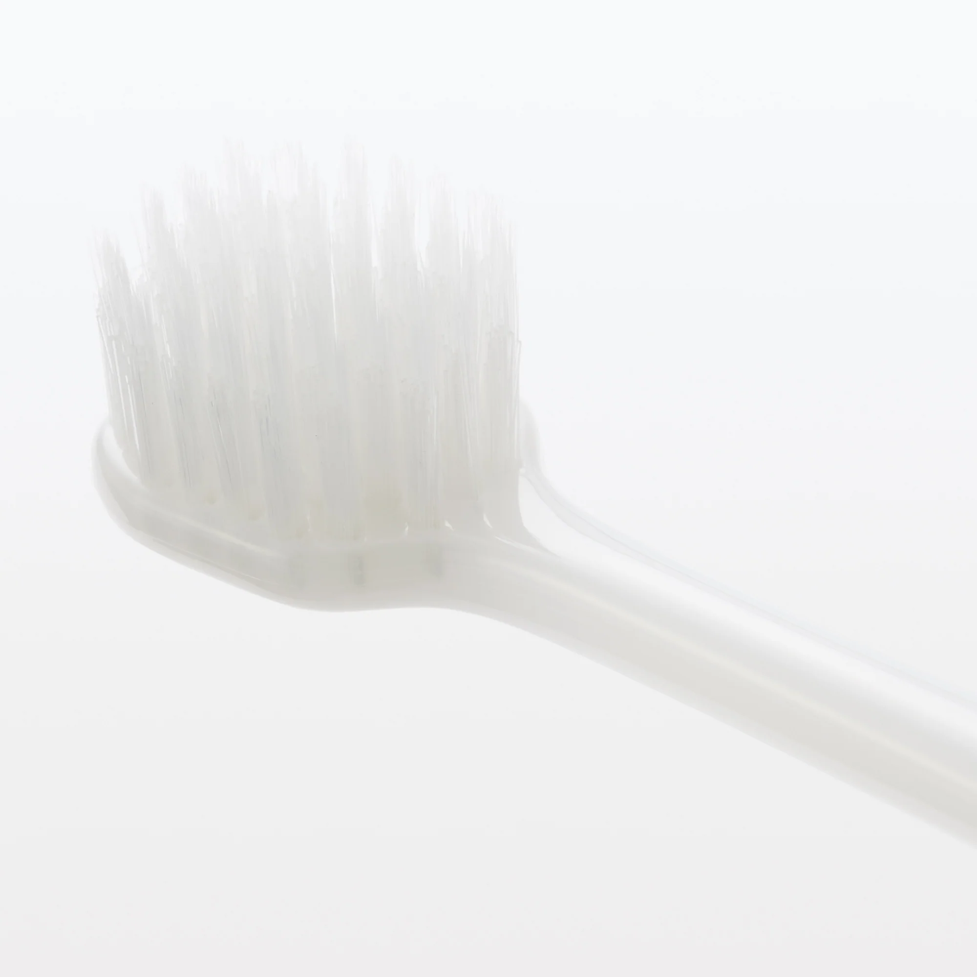 Replaceable Head Wide Soft Toothbrush - White - Image 5