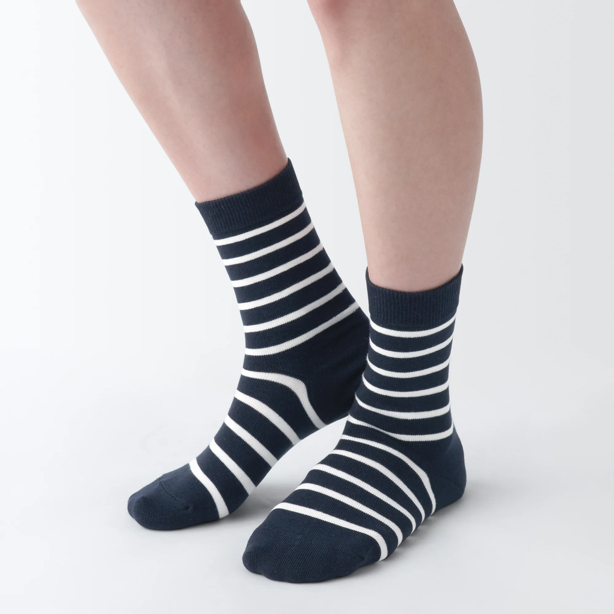 Right Angle 3 Layer Loose Top Striped Socks - Image 3
