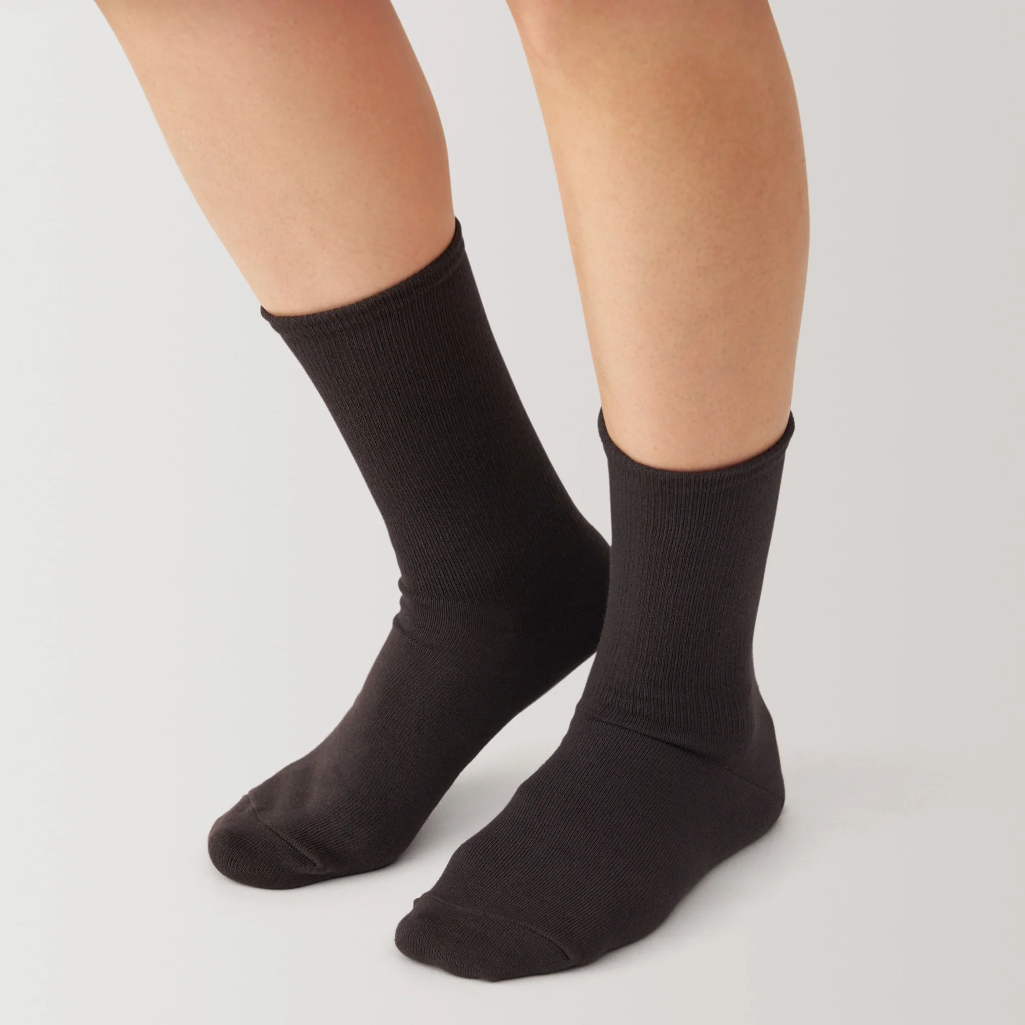 Right Angle Loose Top Tapered Socks - Image 8