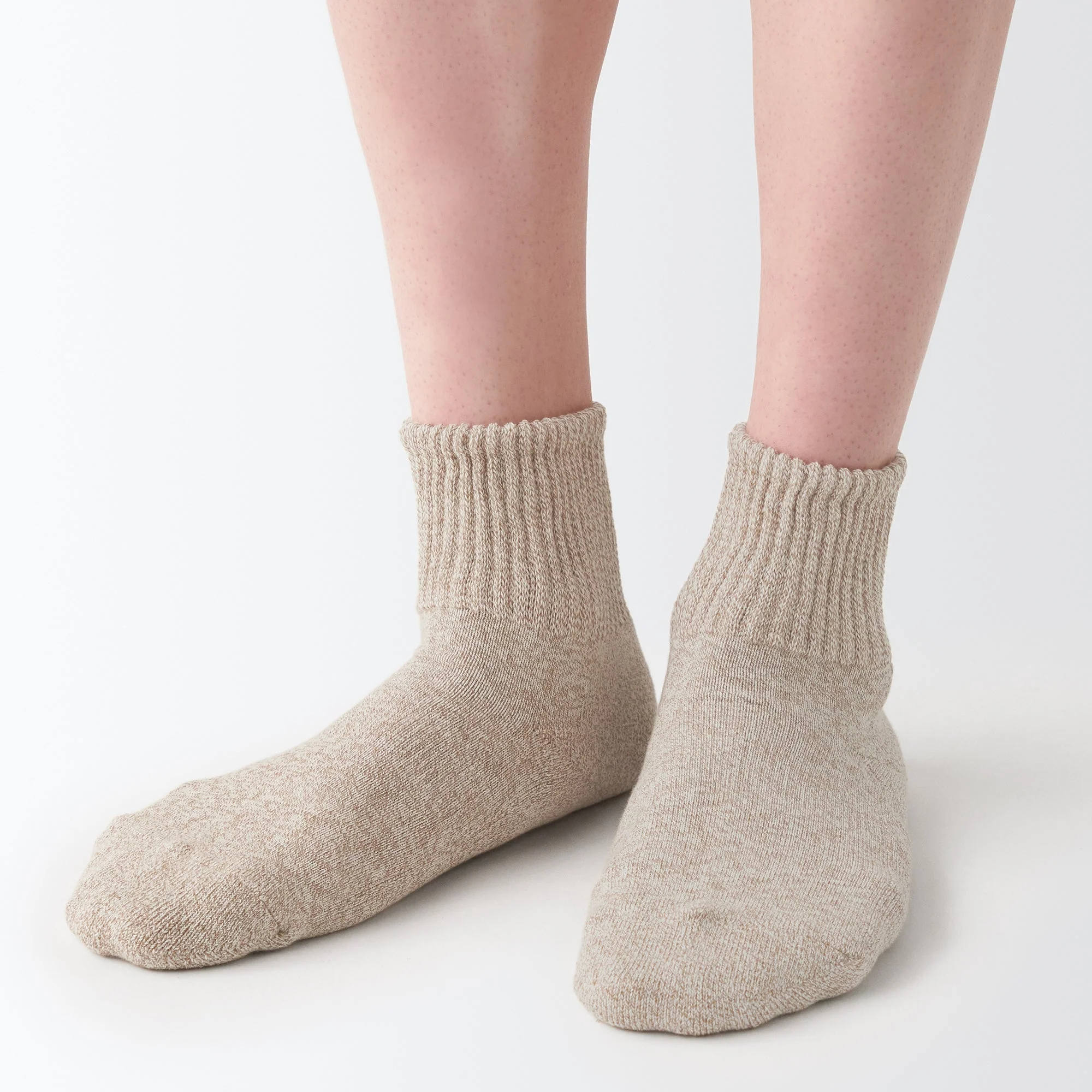 Right Angle Pile Short Socks - Image 15