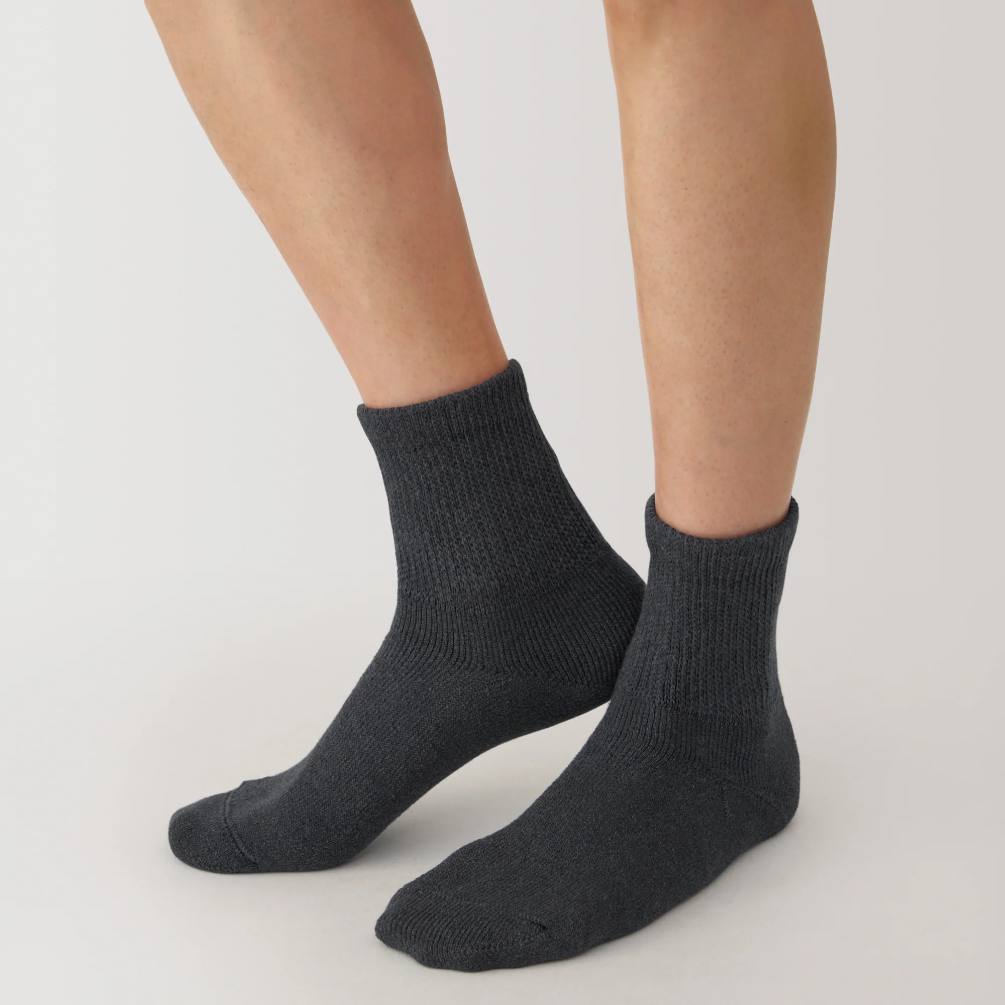 Right Angle Pile Short Socks - Image 12