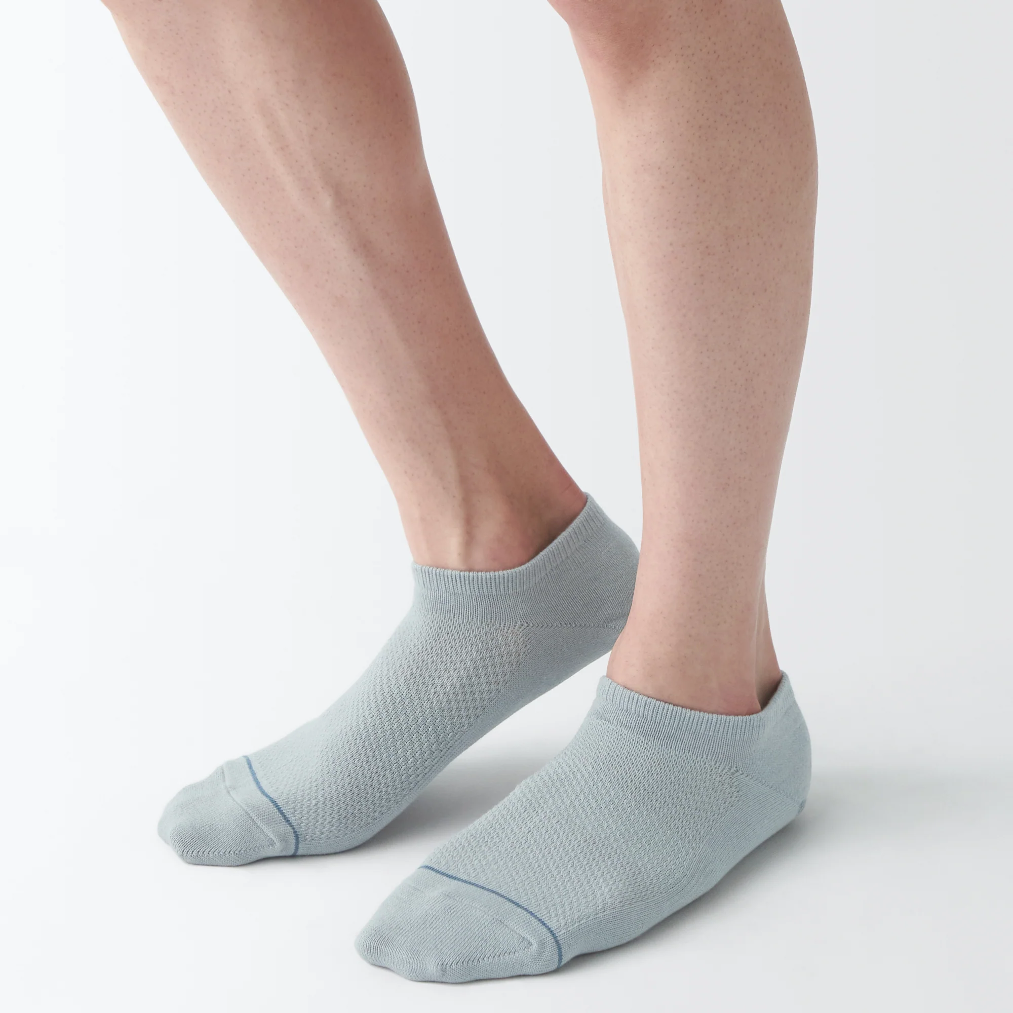 Right Angle Breathable Mesh Sneaker Socks