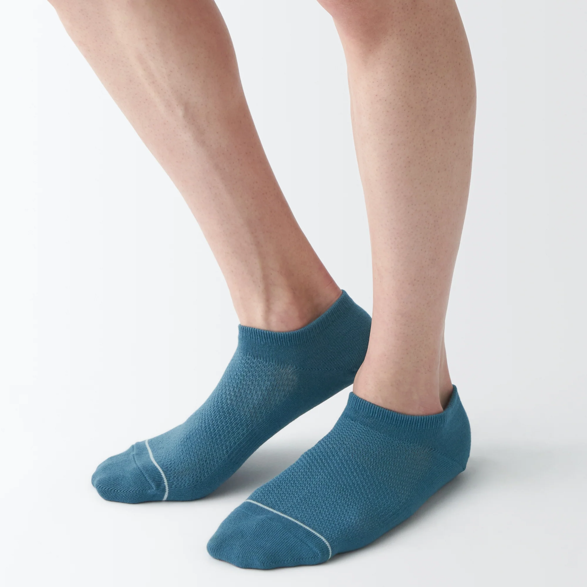 Right Angle Breathable Mesh Sneaker Socks - Image 15