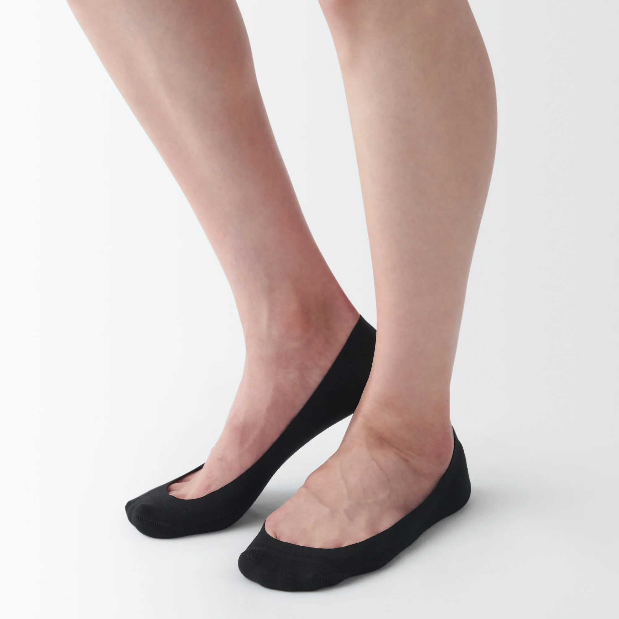Seamless Toe Low Cut No-Show Socks - Image 11