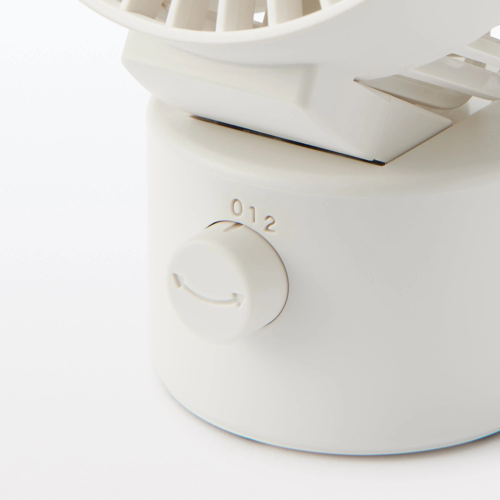 USB Desk Fan with Oscillation - Image 6