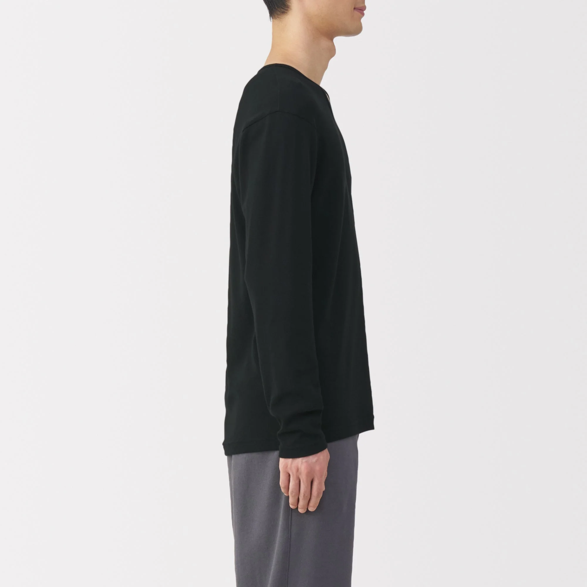 Warm Cotton V-Neck T-Shirt - Image 19