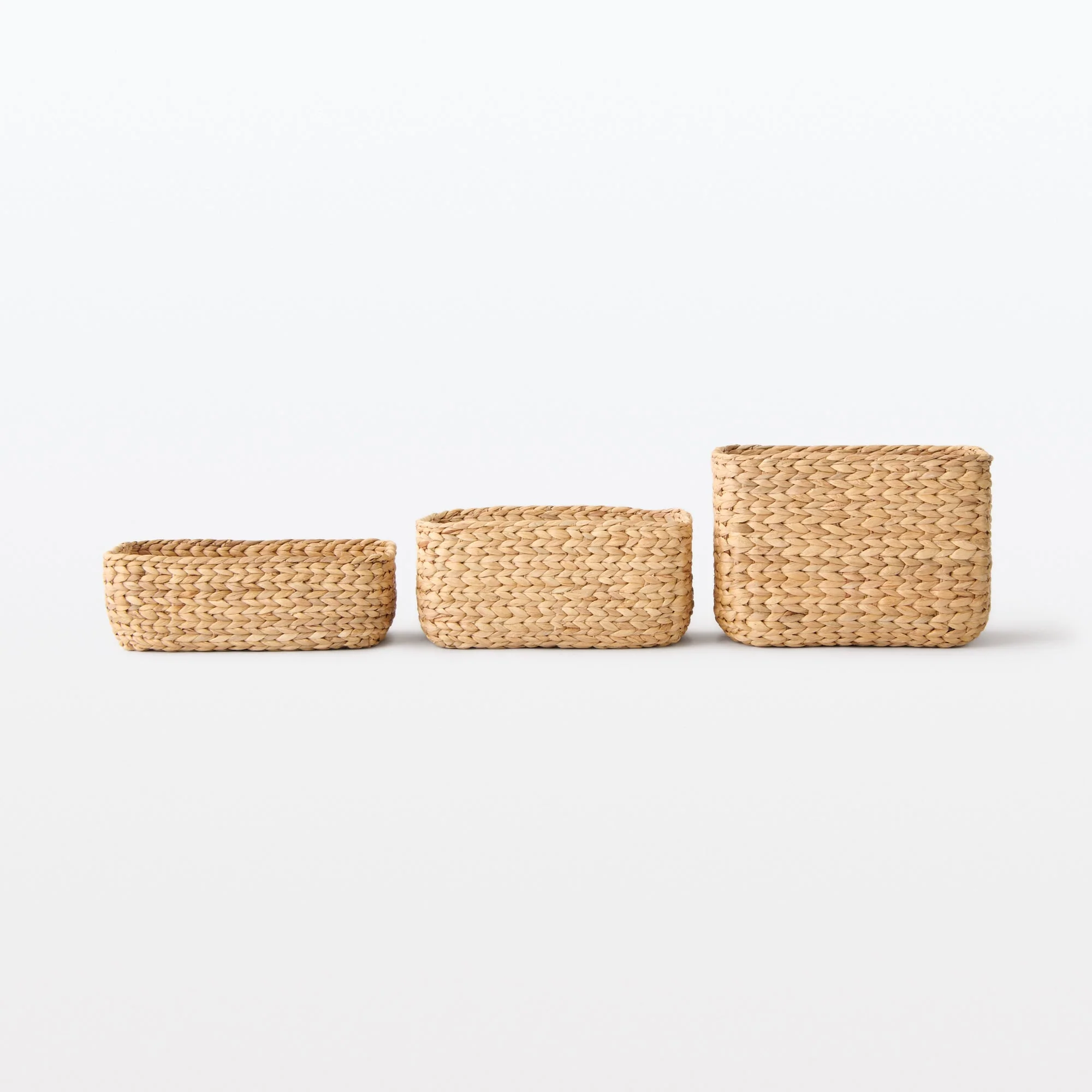 Water Hyacinth Basket - Rectangle - Small W34 x D23 x H12 cm - Image 7
