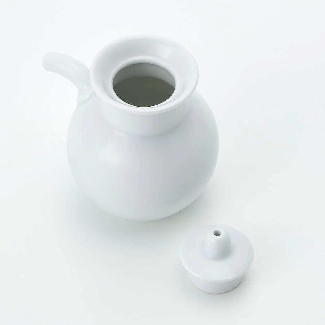 White Porcelain Sauce Pot - Image 5