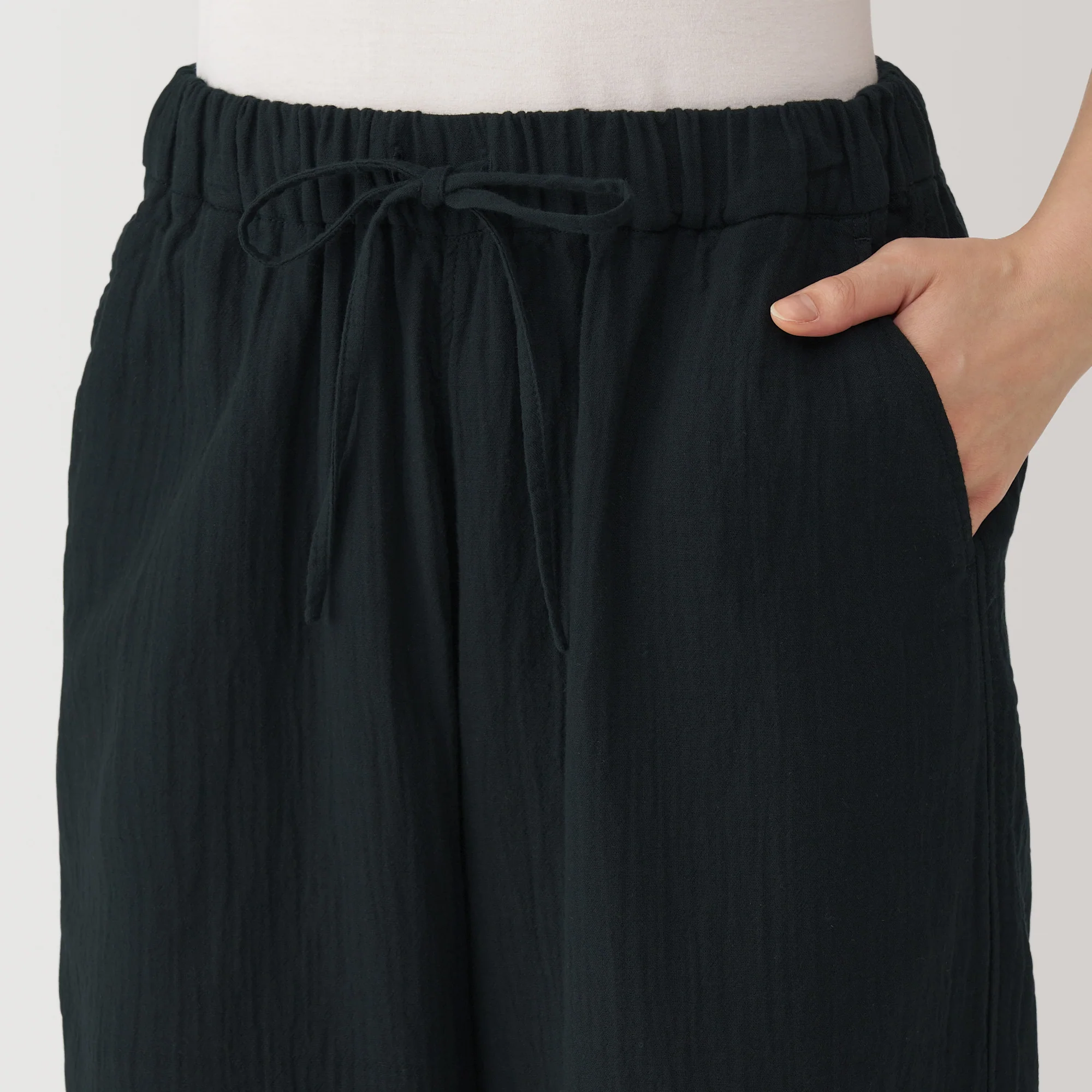 Women's Crinkle Gauze Long Pants - Image 15