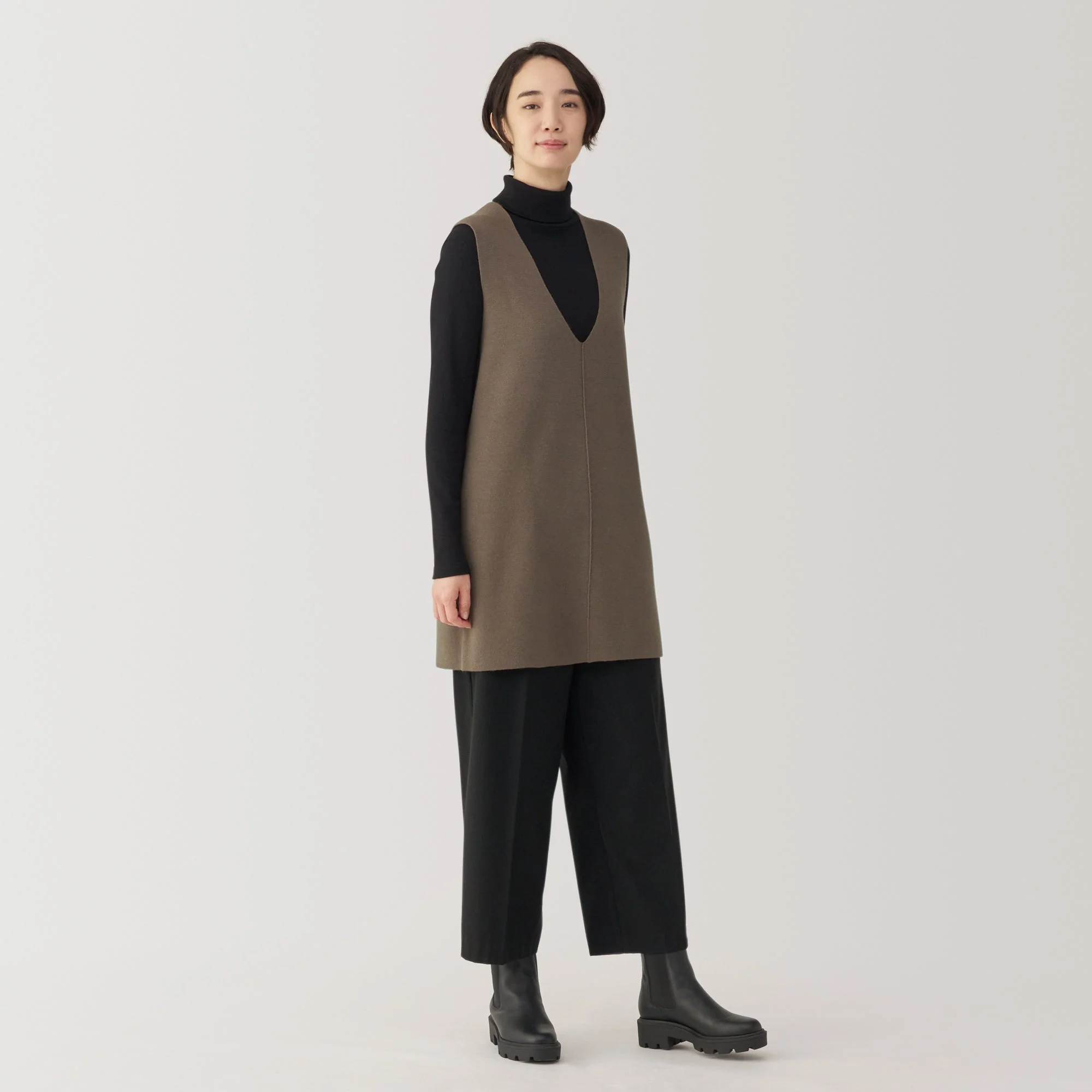 Women's Washable Milano Ribbed Long Vest - Image 18