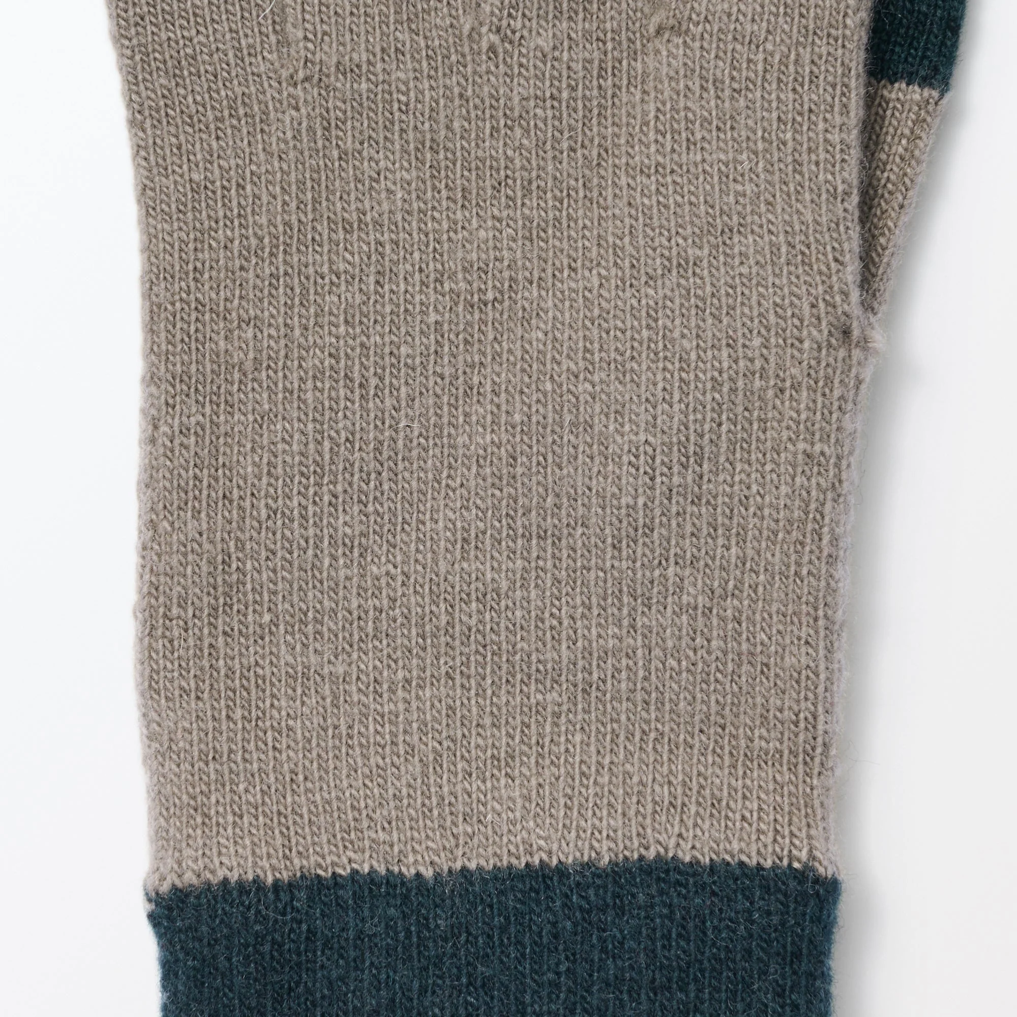 Wool Blend Touchscreen Bicolor Gloves - Image 4