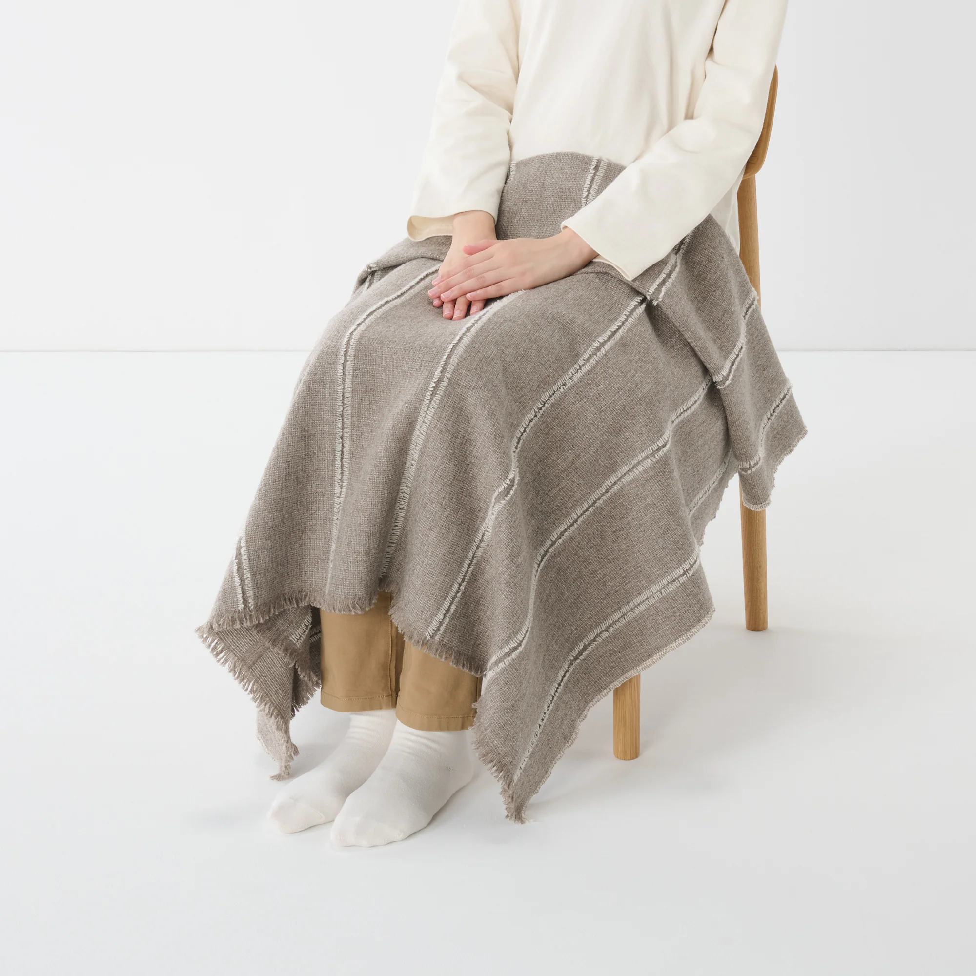 Wool Throw - Image 8