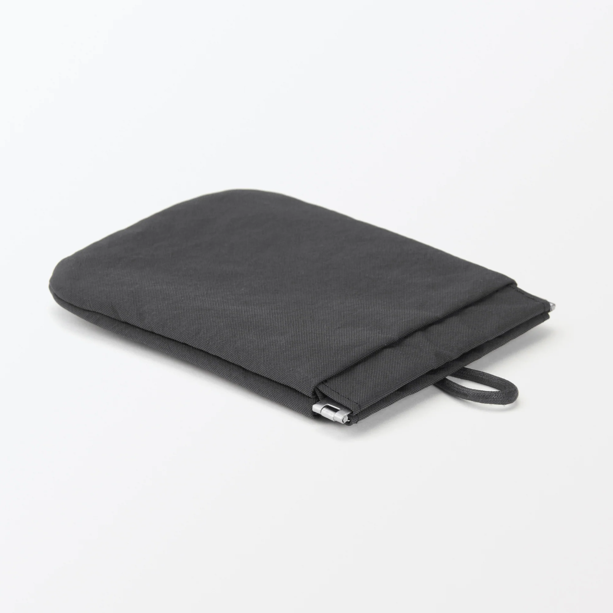 Wrinkled Nylon Self-Closing Flat Pouch - Small - Image 18